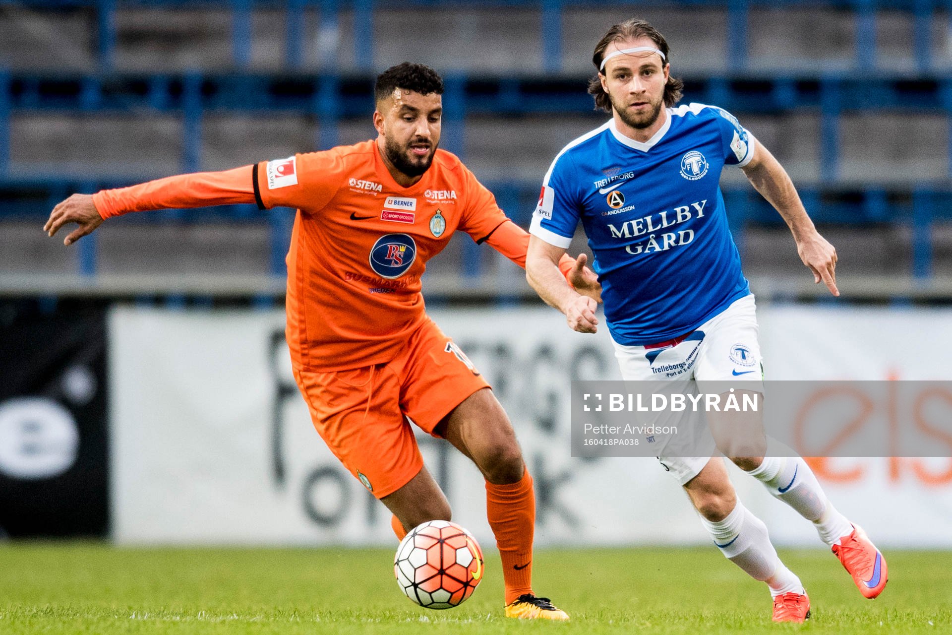 Athletics Omar Eddahri och Trelleborgs Robin Jacobsson