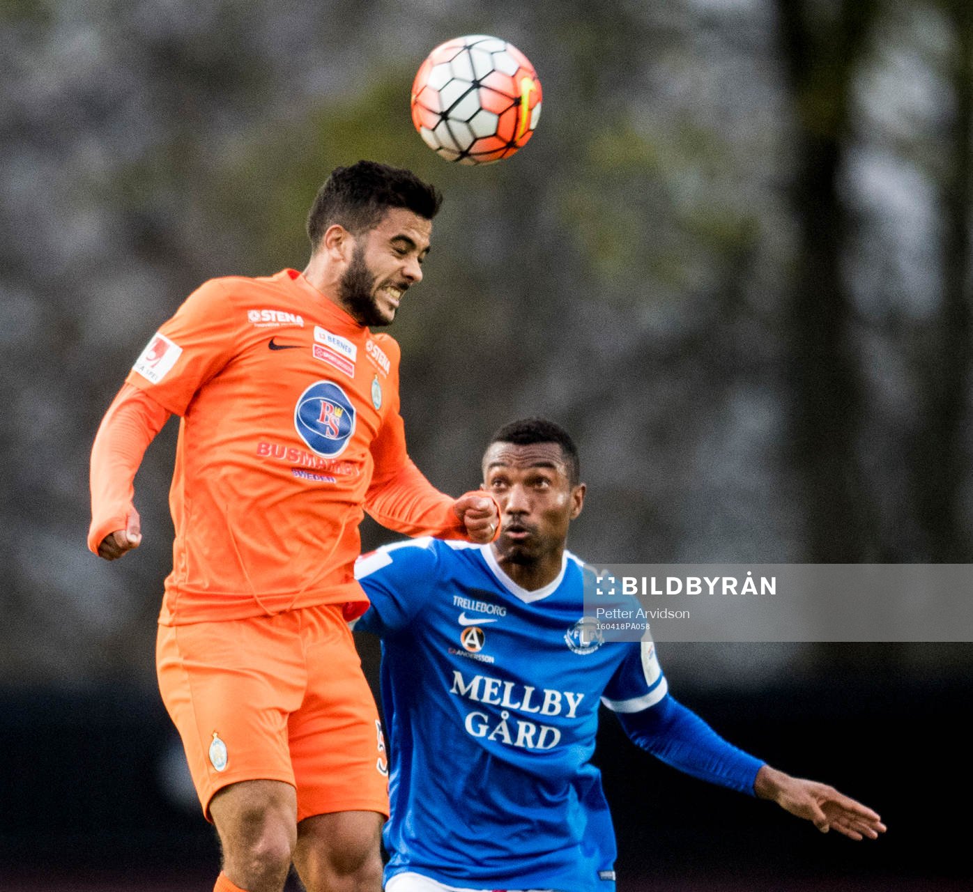 Athletics Othman El Kabir och Trelleborgs Roger Thompson