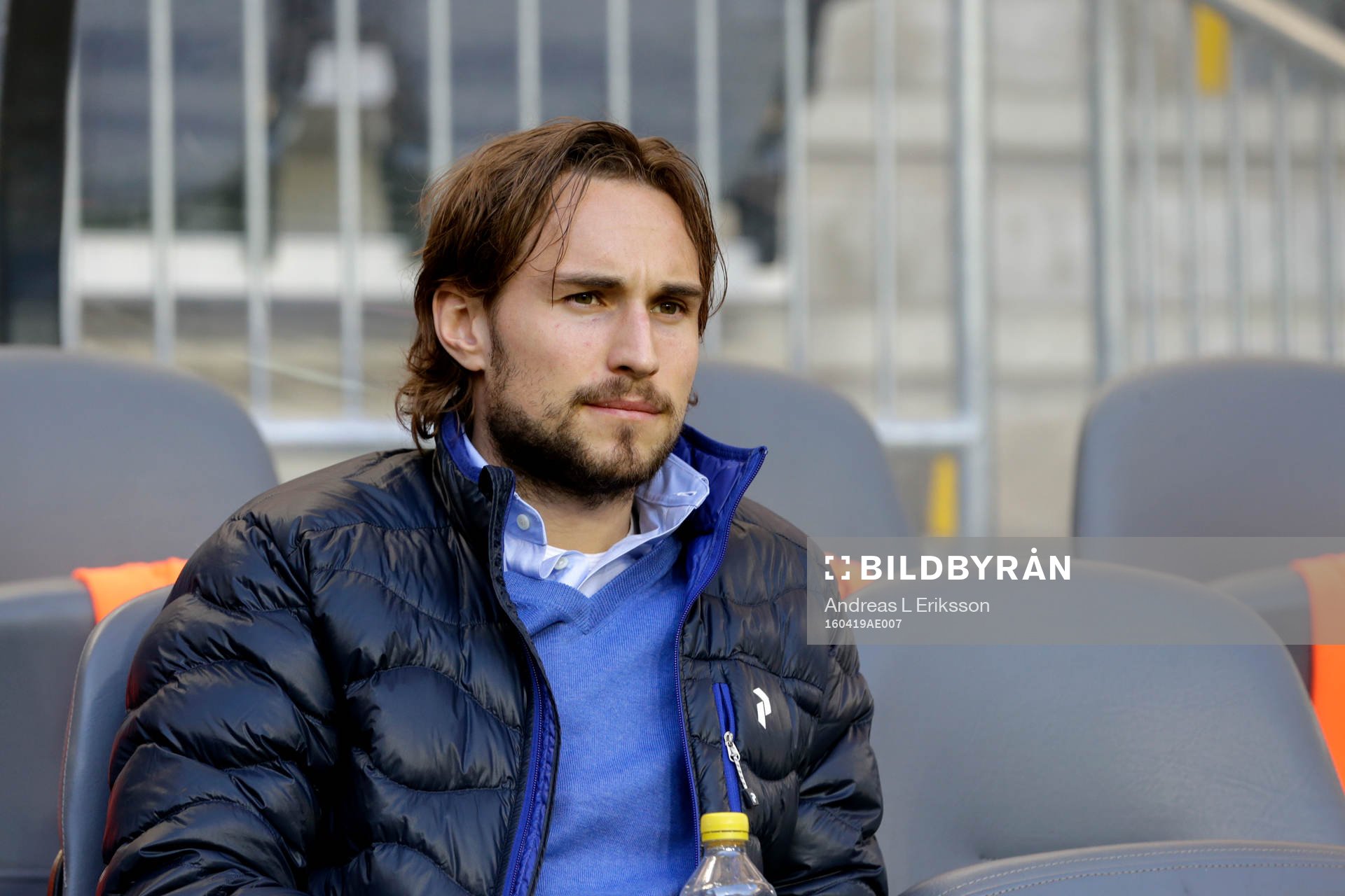 Djurgårdens Kevin Walker på bänken