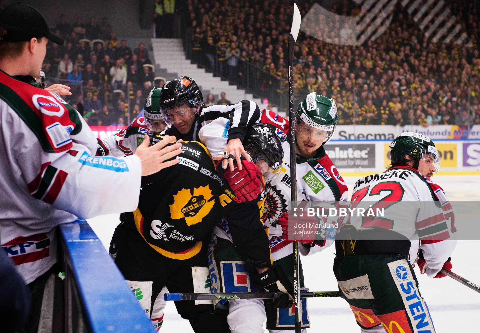 Skellefteås Jimmie Ericsson i bråk med Frölundas Nicklas