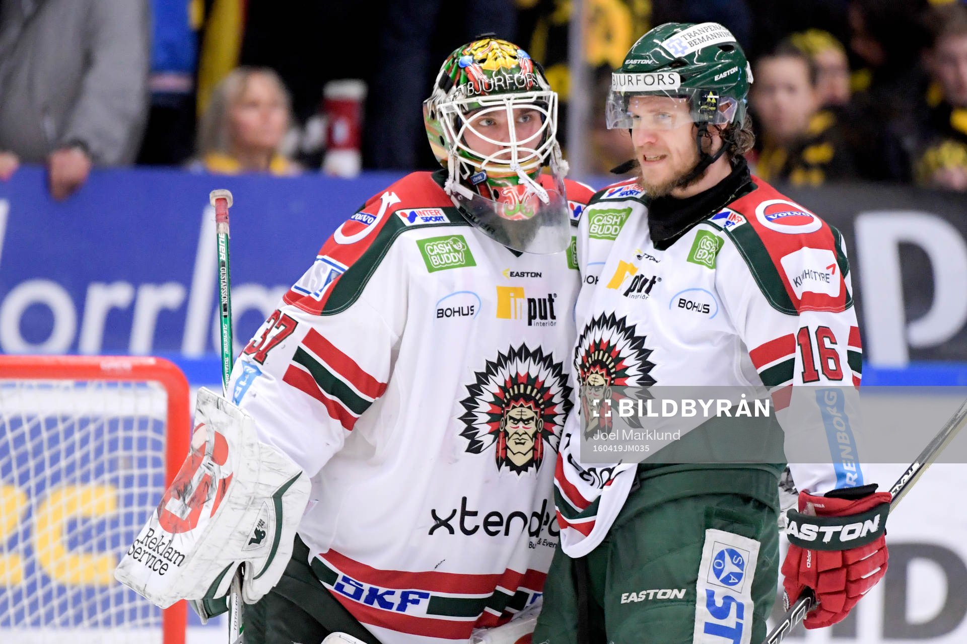 Frölundas målvakt Johan Gustafsson och Anton Axelsson