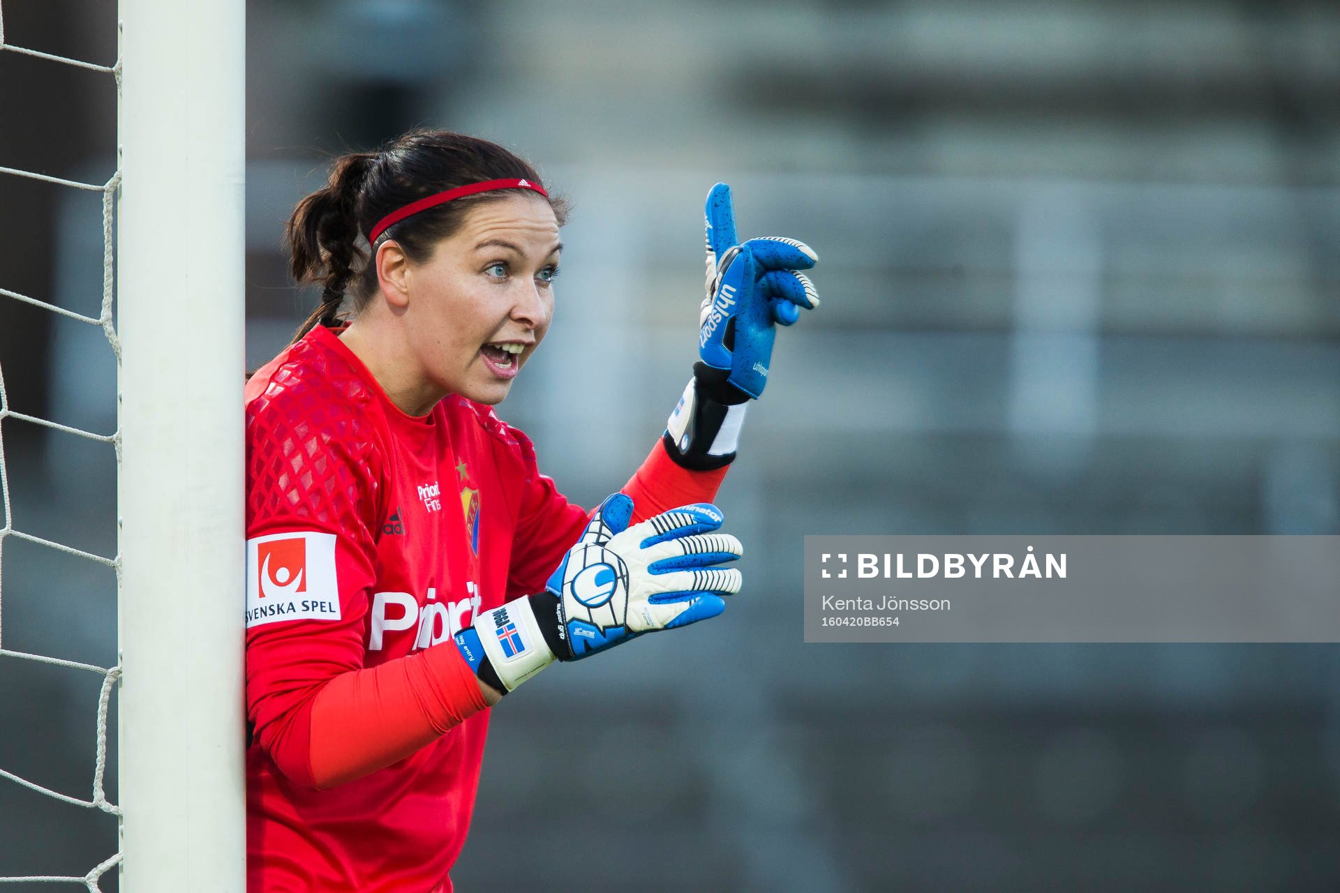 Djurgårdens målvakt Gudbjörg Gunnarsdottir gestikulerar