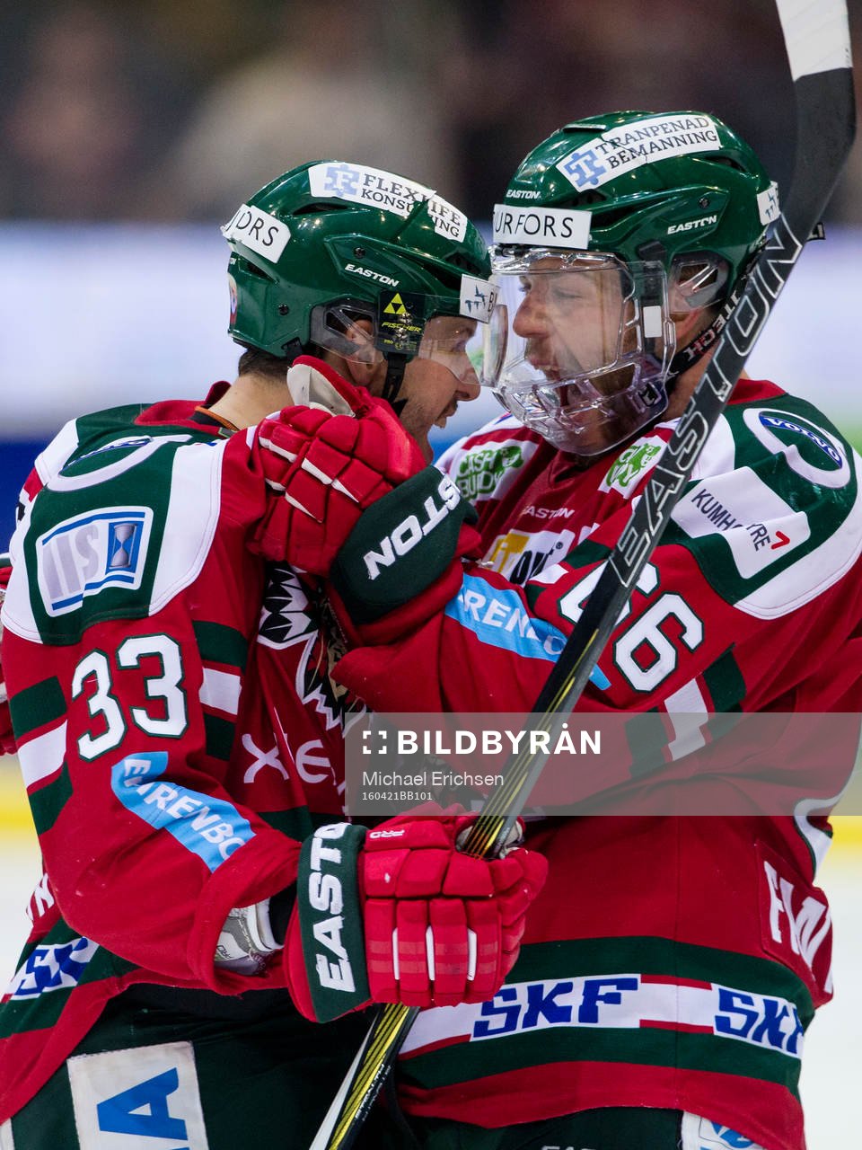 Frölundas Elias Fälth jublar och omfamnas