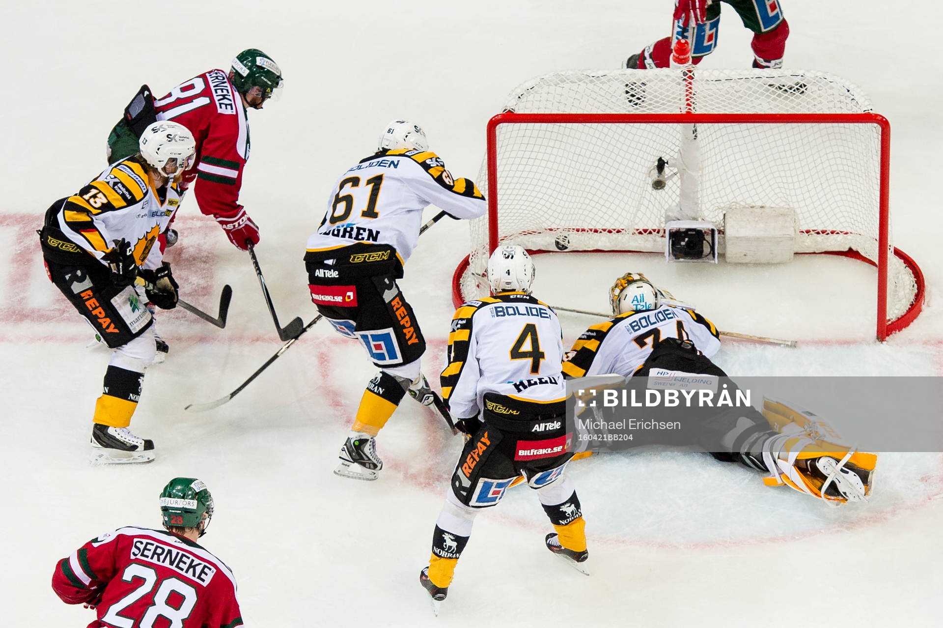 Frölundas Ryan Lasch skjuter in 1-1 bakom Skellefteås