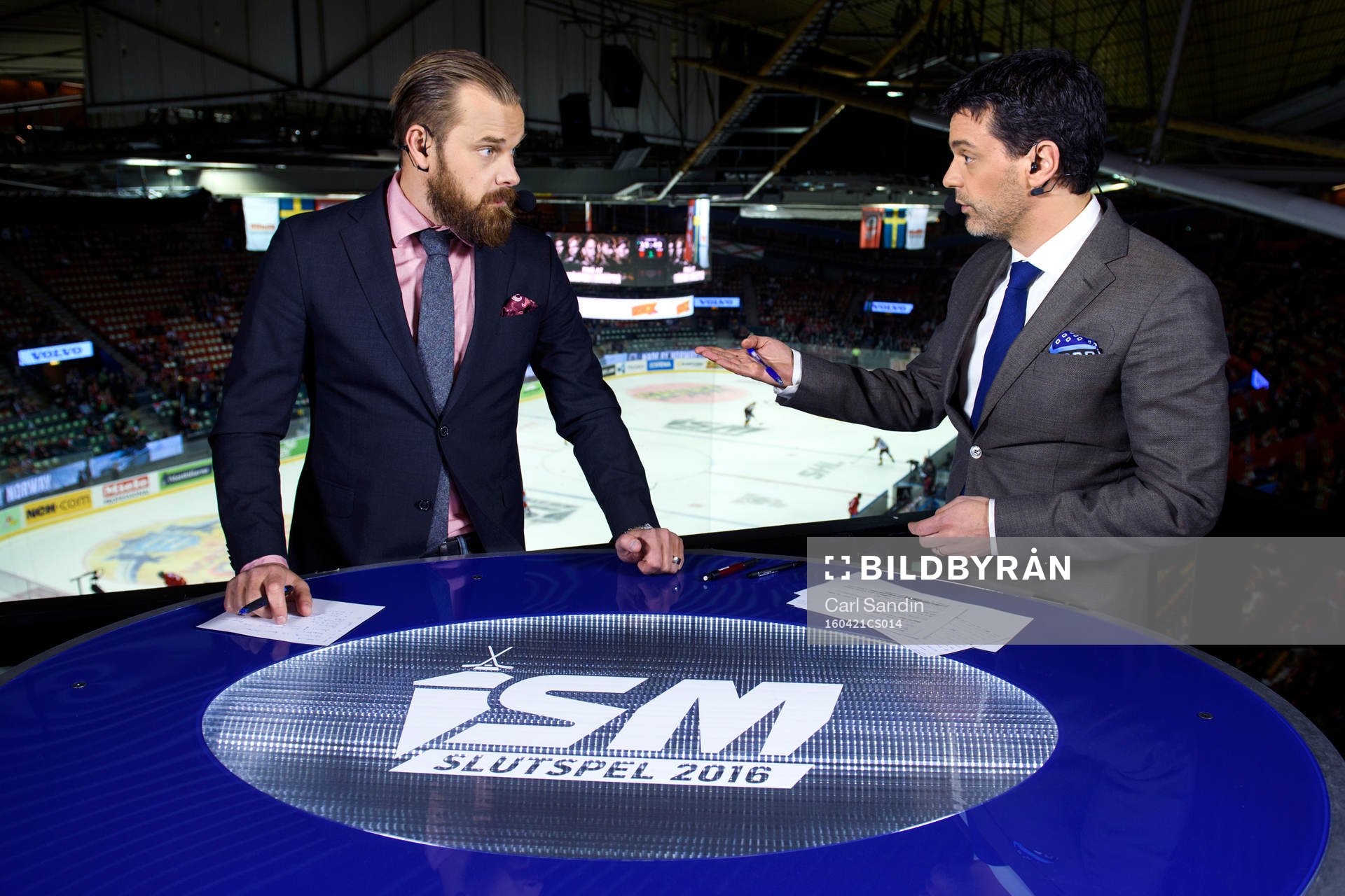 Sanny Lindström och Tommy Åström i studion hos Cmore