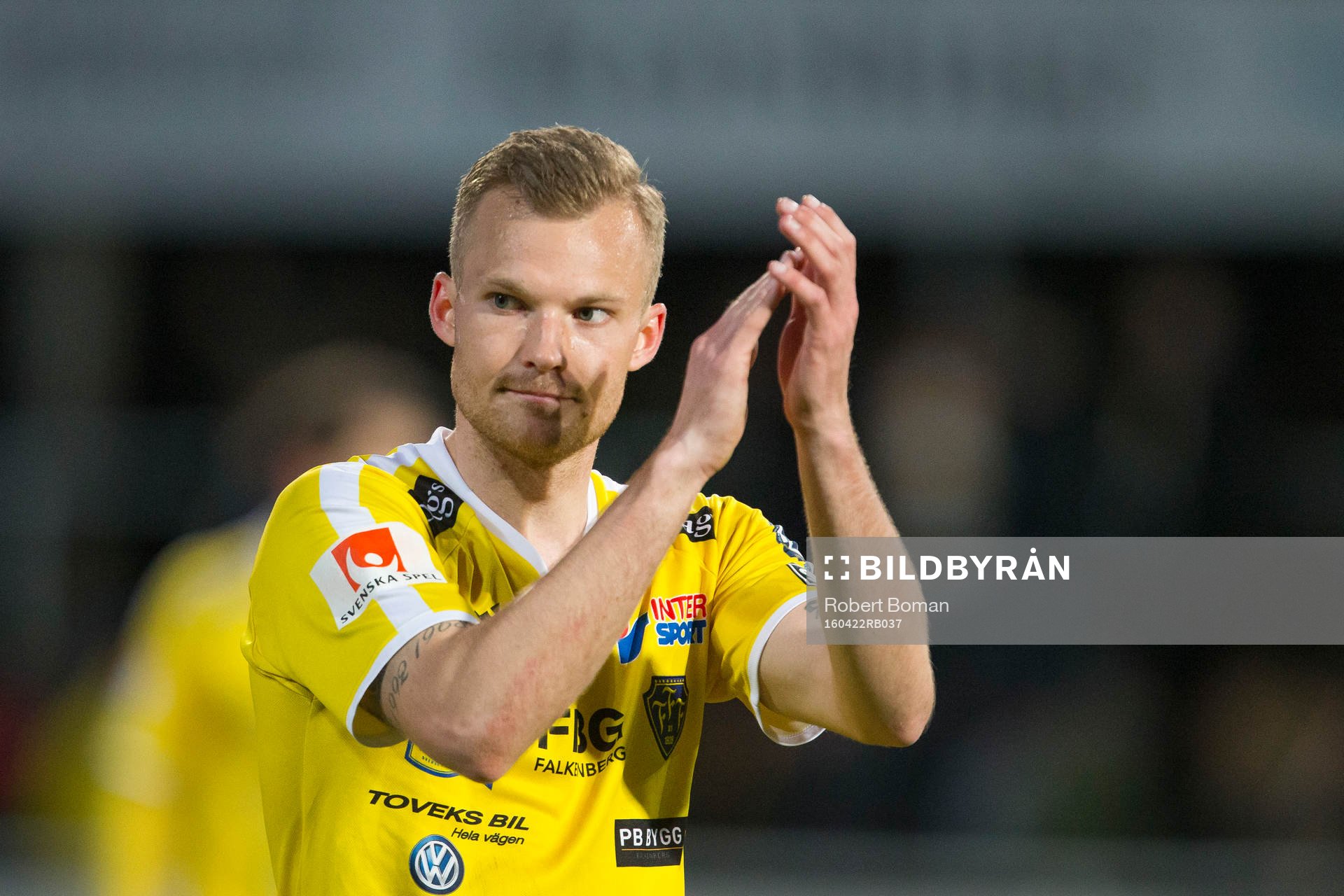 Falkenbergs Rasmus Sjöstedt jublar