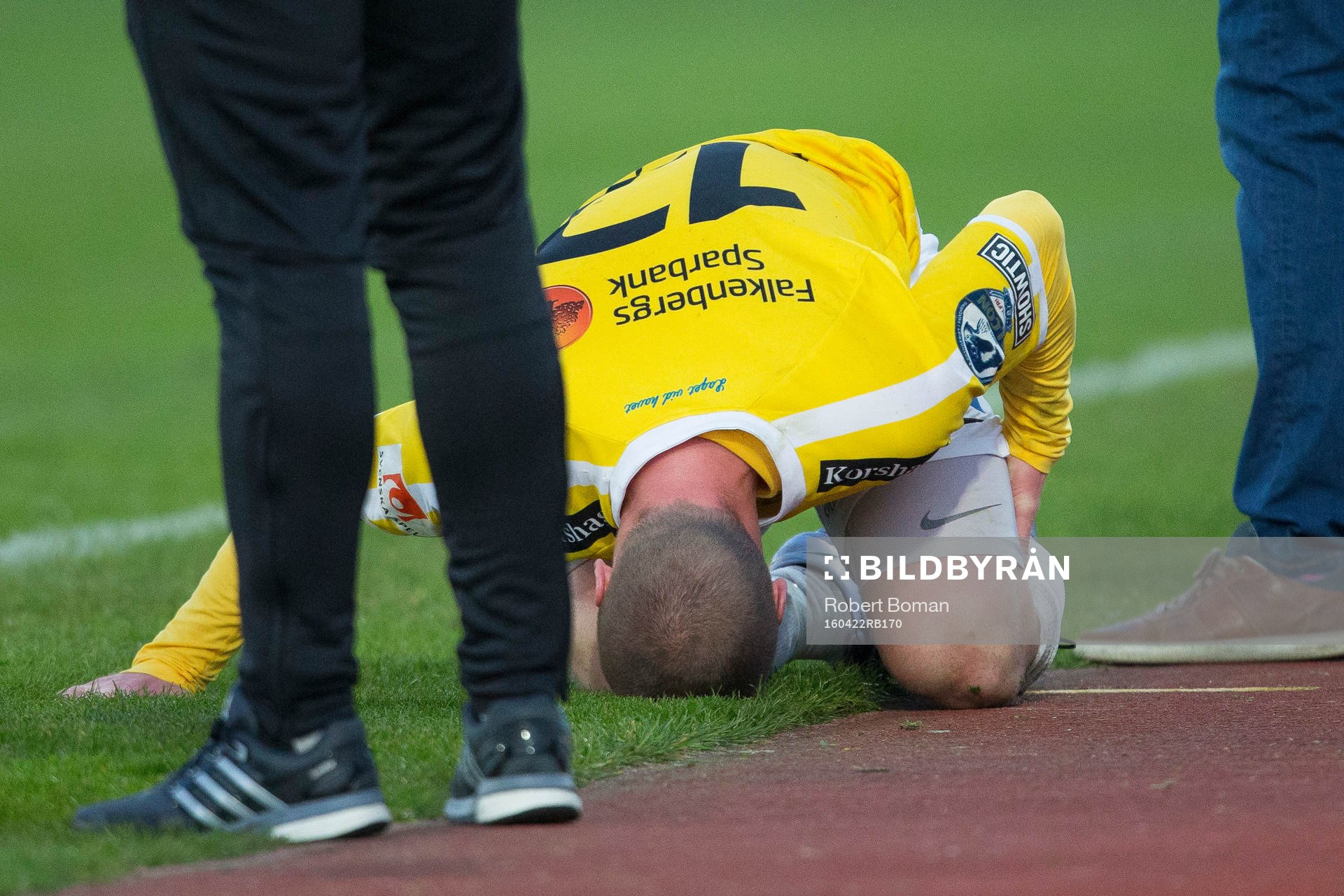 Falkenbergs Christoffer Carlsson har ont