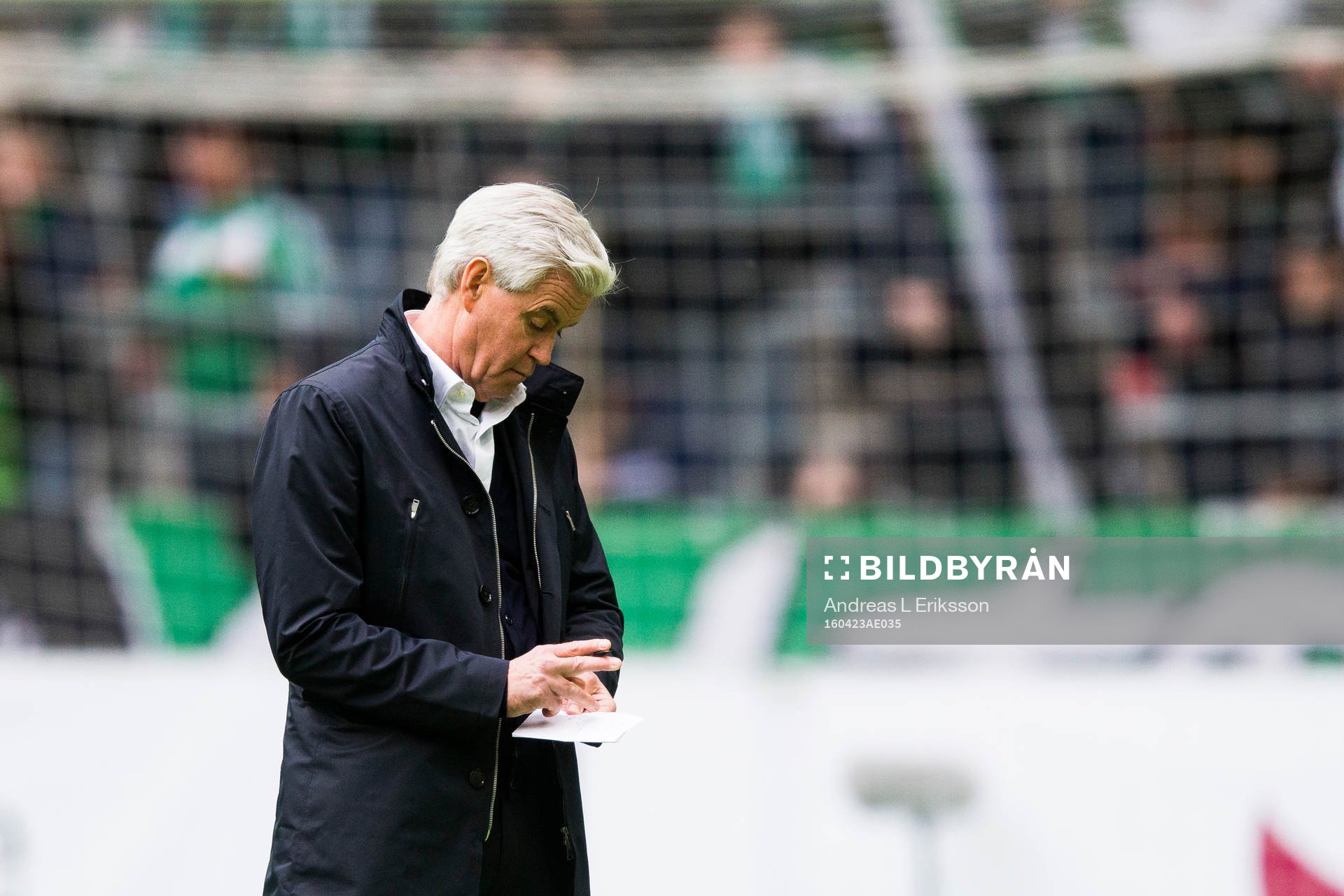 Hammarbys tränare Nanne Bergstrand innan fotbollsmatchen i