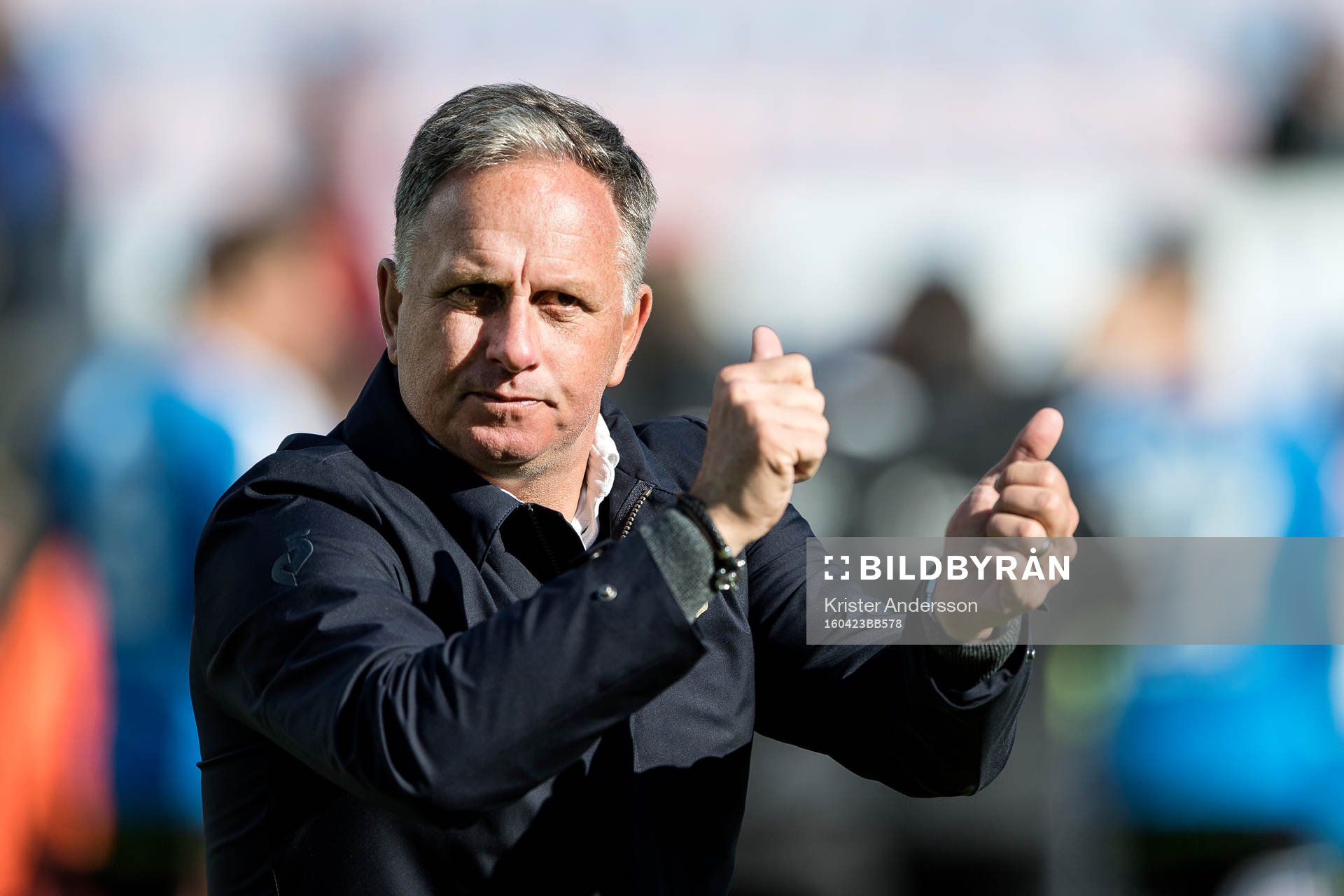 Halmstads tränare Jan Jönsson jublar