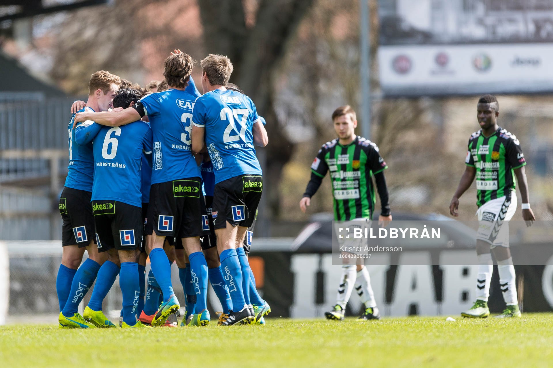 Halmstads spelare jublar