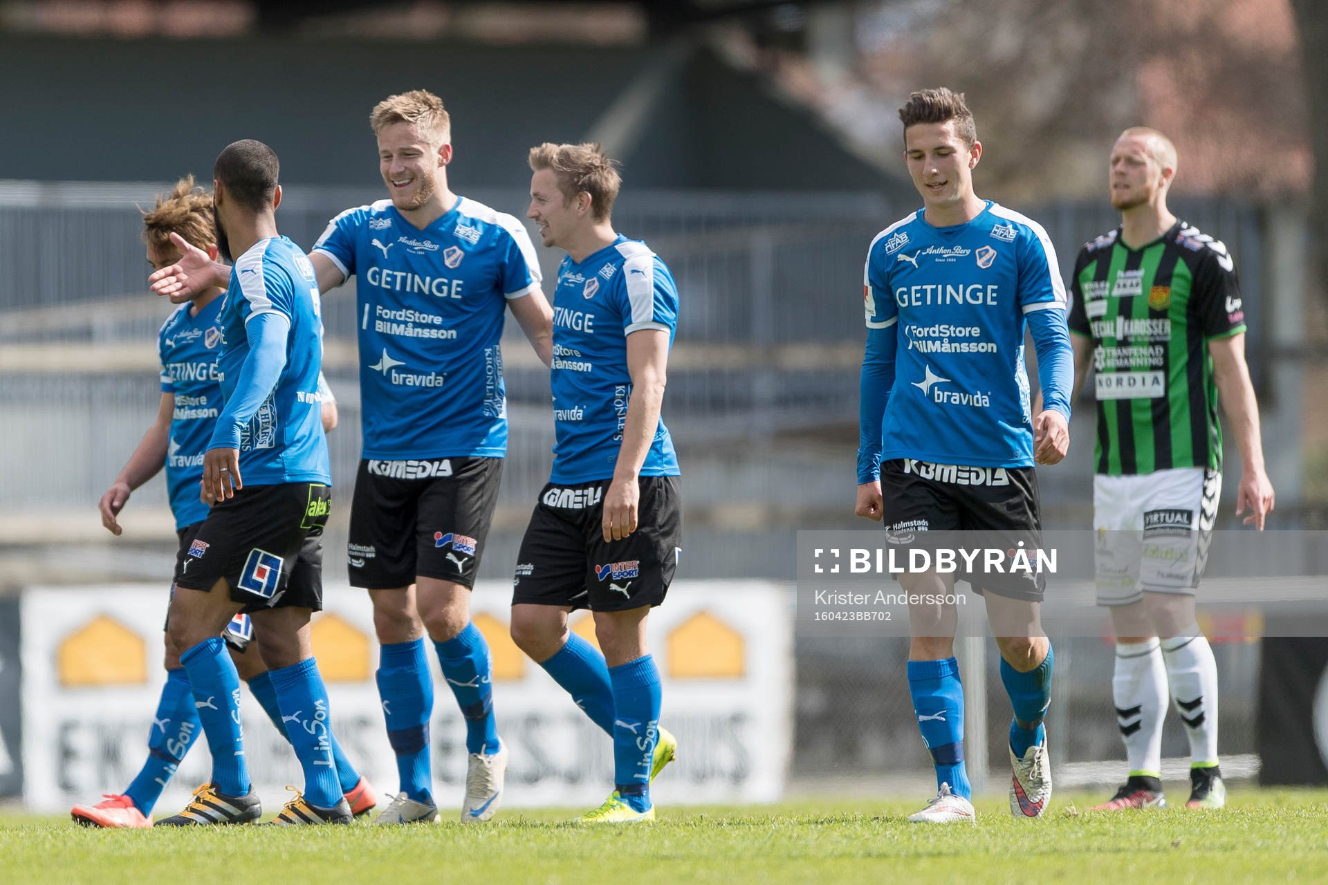 Halmstads spelare jublar