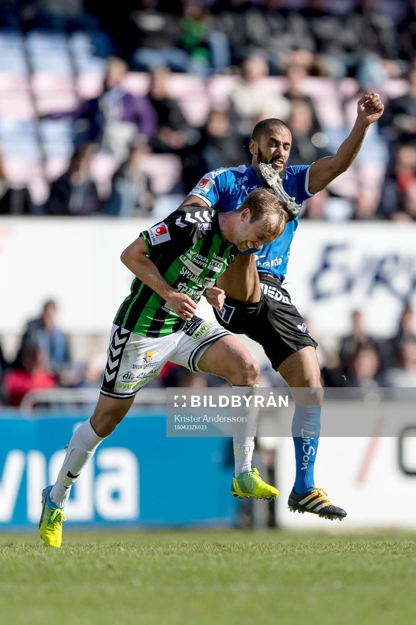 GAIS Craig Henderson och Halmstads Junes Barny