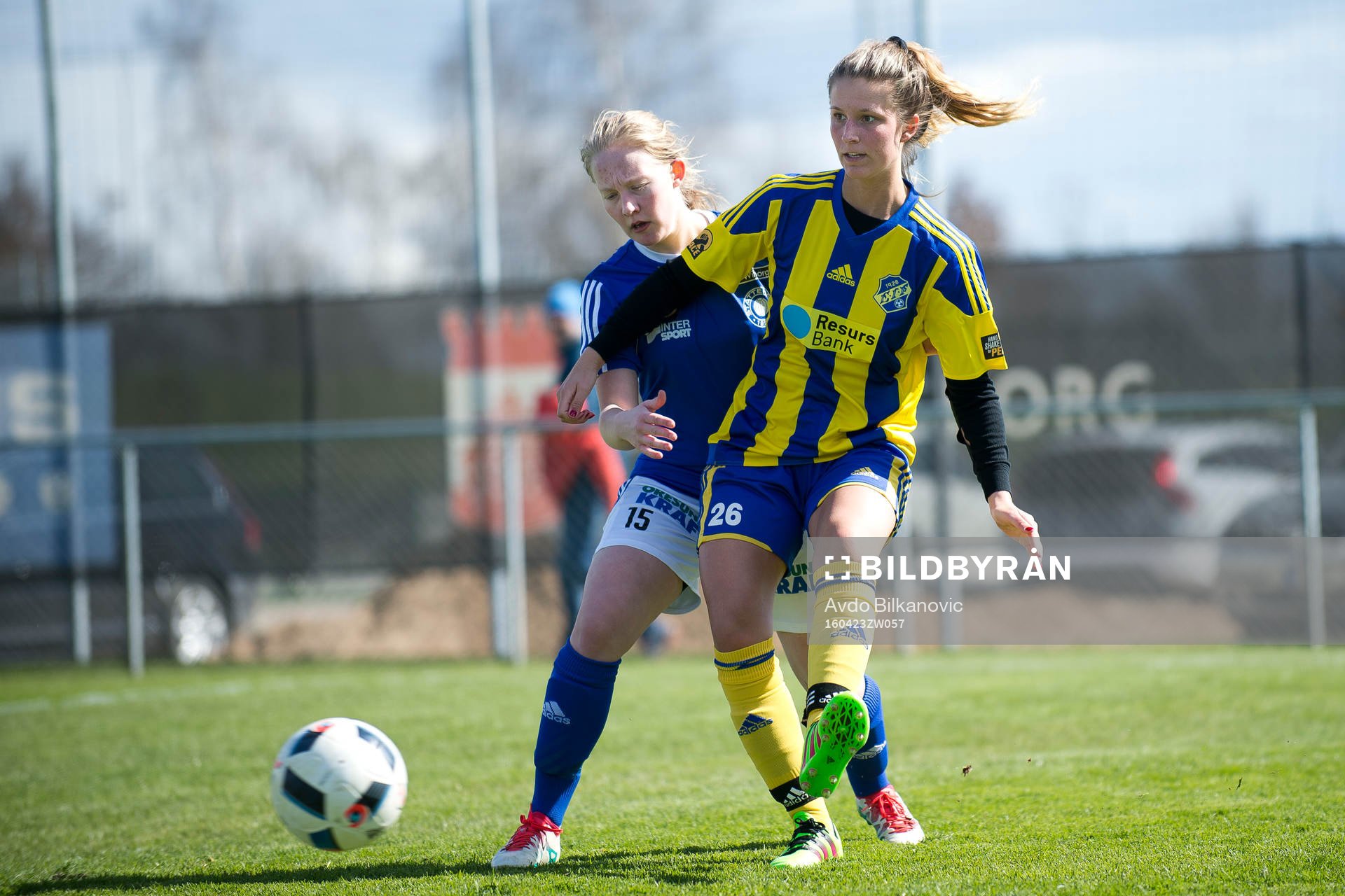 Eskilsminnes Caroline Kristensen och Stattenas  Frida