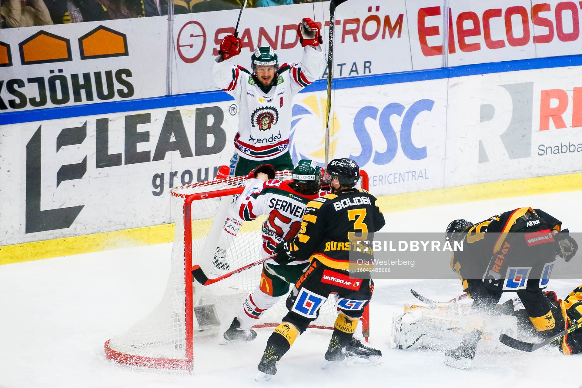 Frölundas Nicklas Lasu jublar