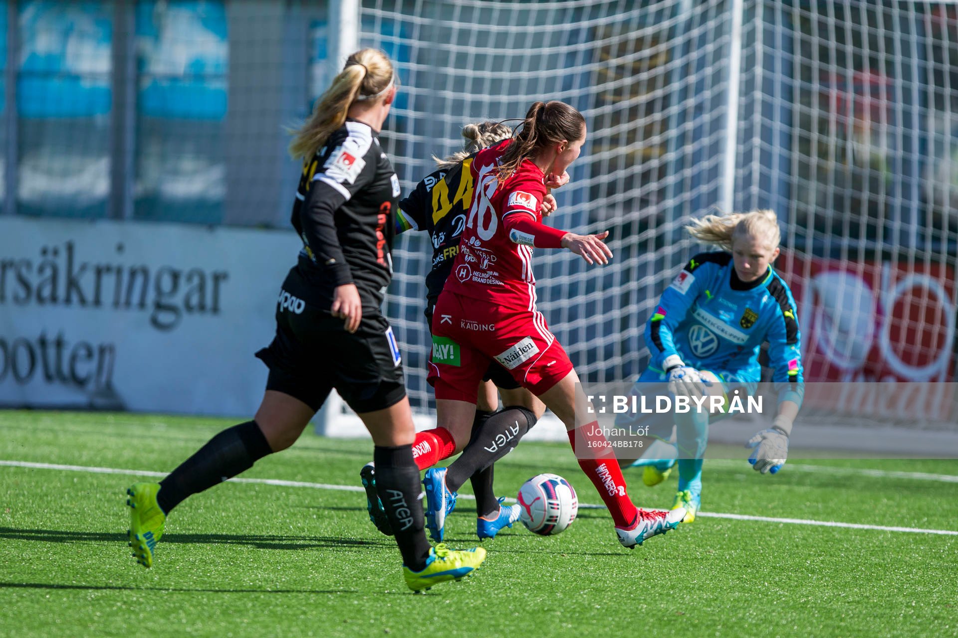 Piteås Nina Jakobsson anfaller