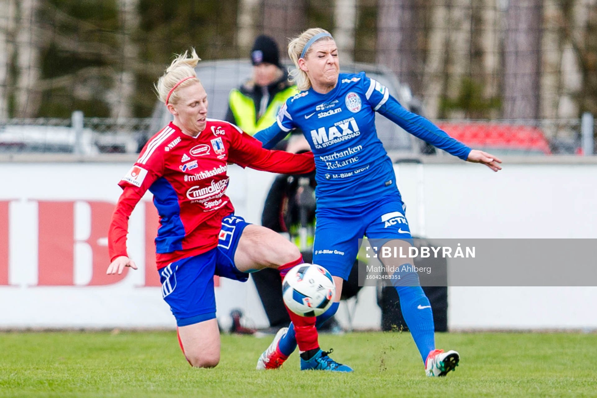 Vittsjös Sandra Adolfsson och Eskilstunas Olivia Schough