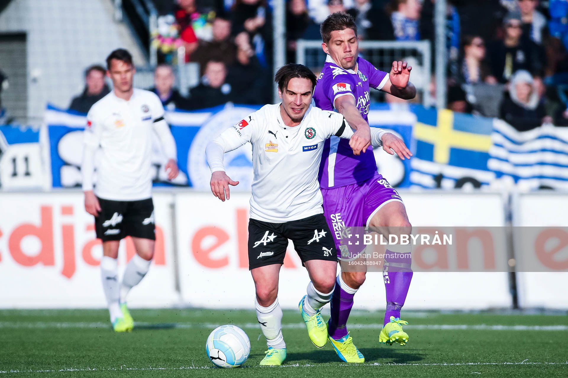 Örebros Nordin Gerzic och IFK Göteborgs Mikael Boman