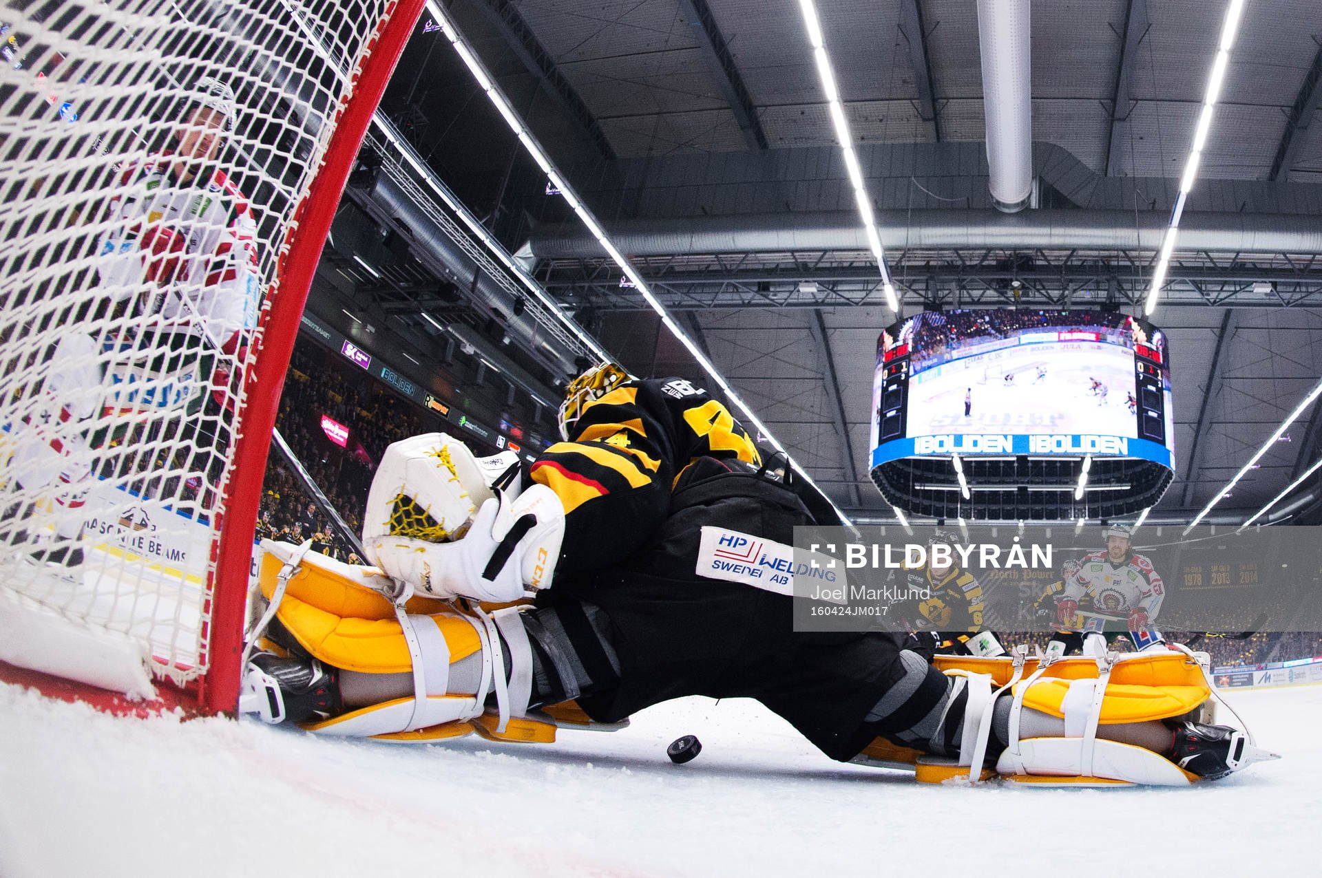 Frölundas Nicklas Lasu gör 0-2 bakom Skellefteås