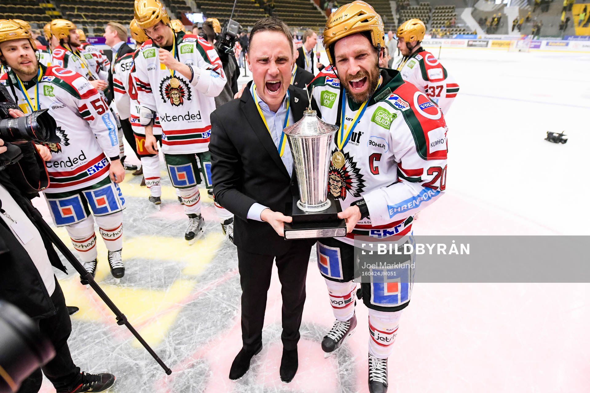 Frölundas tränare Roger Rönnberg och Joel Lundqvist