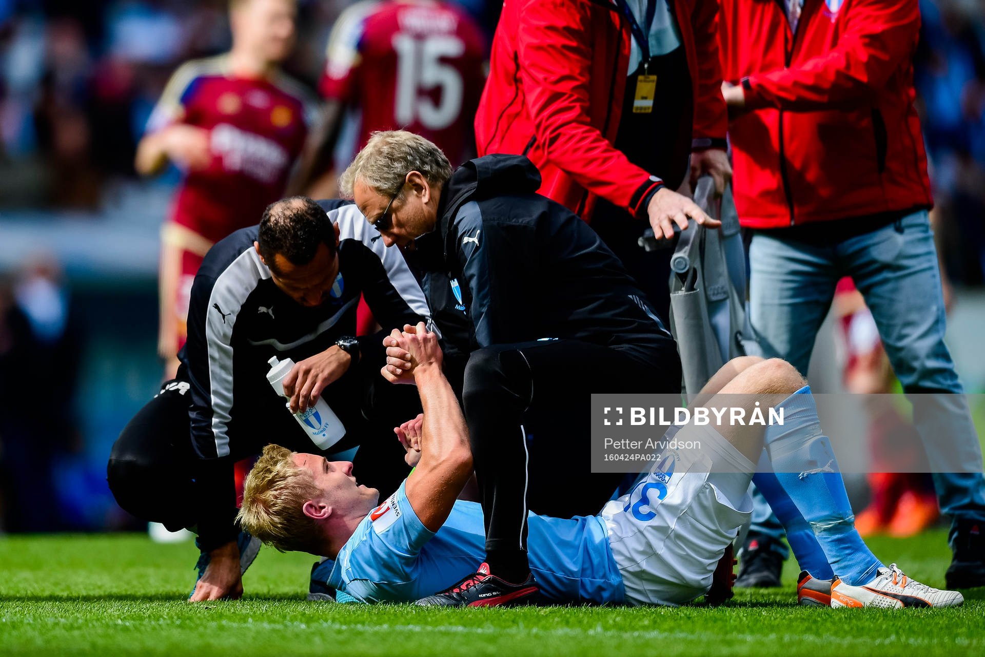 Malmö FFs Franz Brorsson har ont efter en nickduell under fotbollsmatchen i Allsvenskan mellan Malmö FF och Djurgården den 24 april 2016 i Malmö.