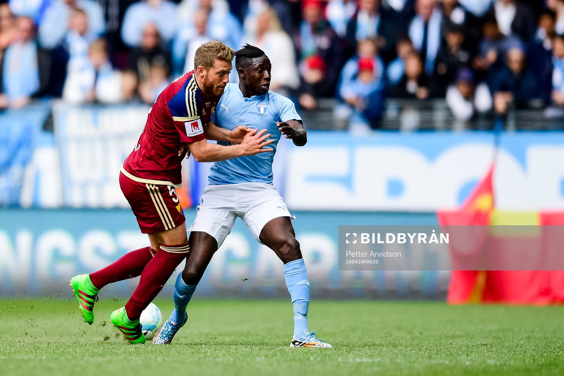 Djurgårdens Stefan Karlsson och Malmö FFs Pa Konate