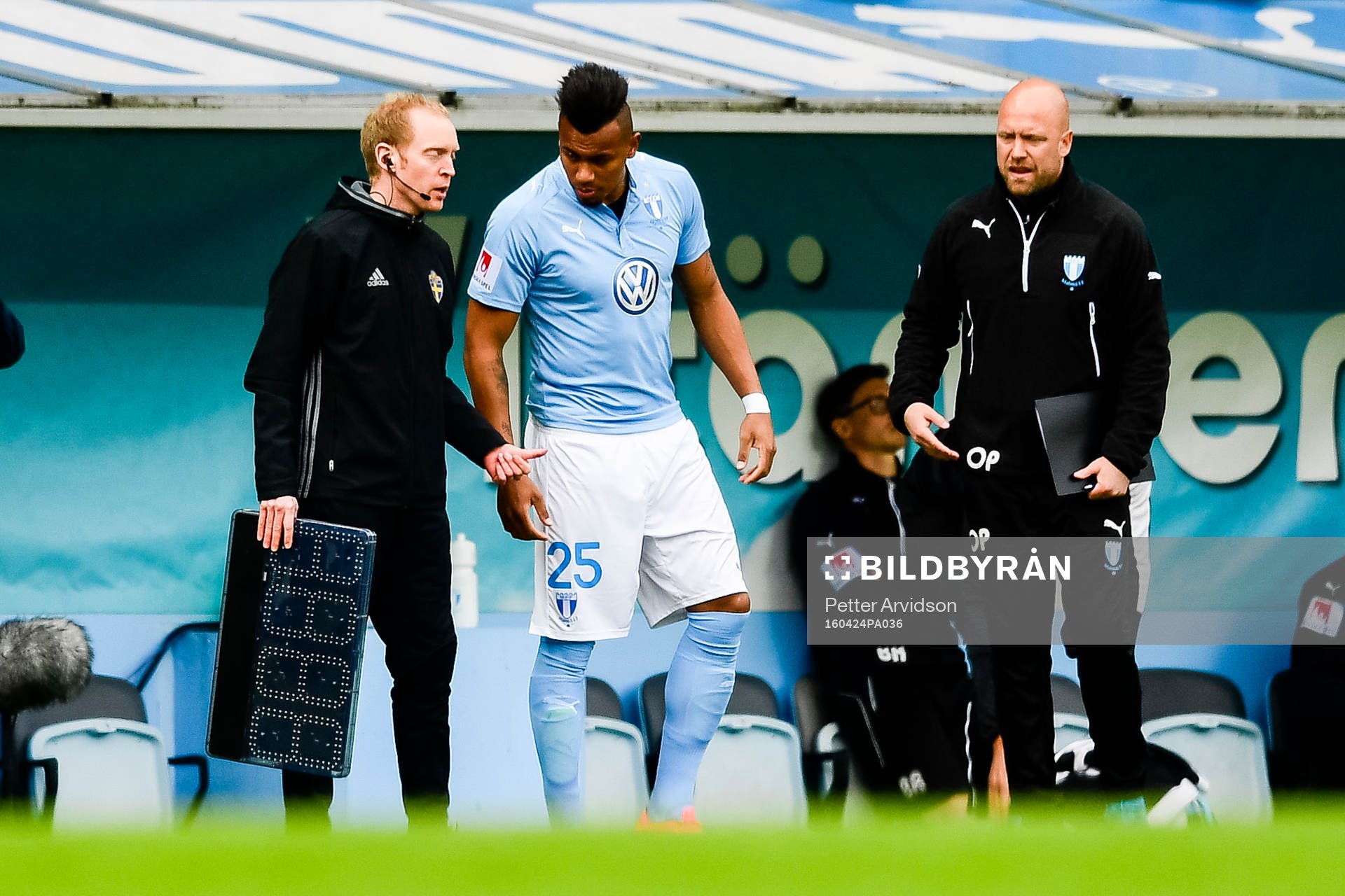Malmö FFs Felipe Carvalho byts in