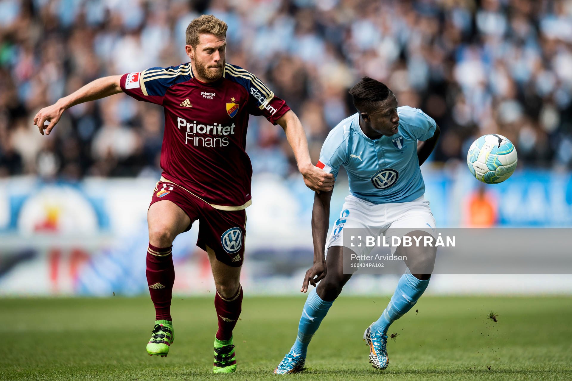 Djurgårdens Stefan Karlsson och Malmö FFs Pa Konate