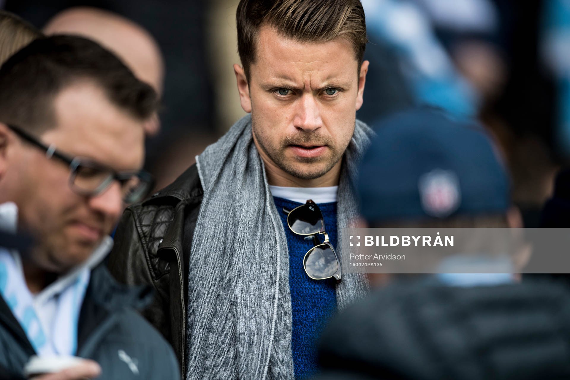 Malmö FFs Kari Arnason på läktaren