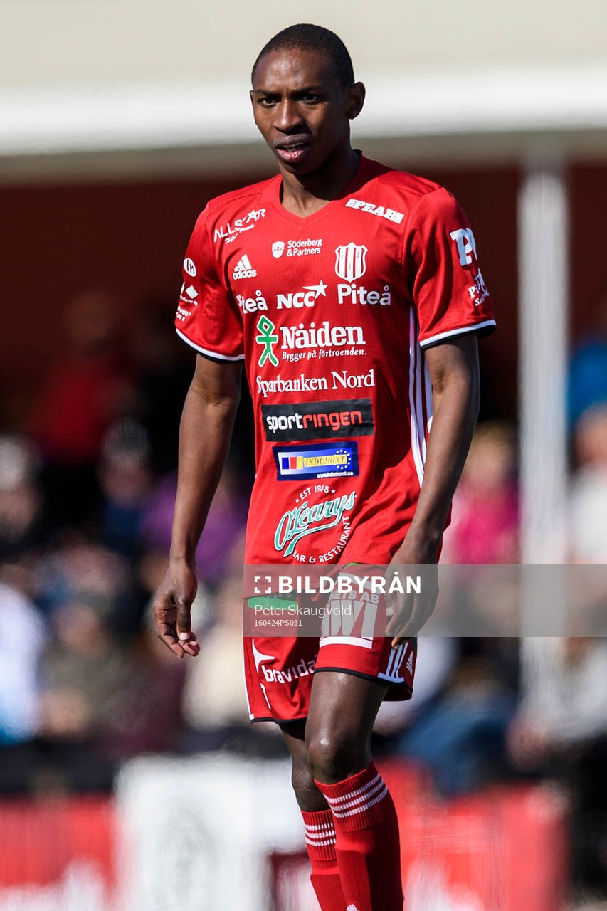 s Akeil Barrett