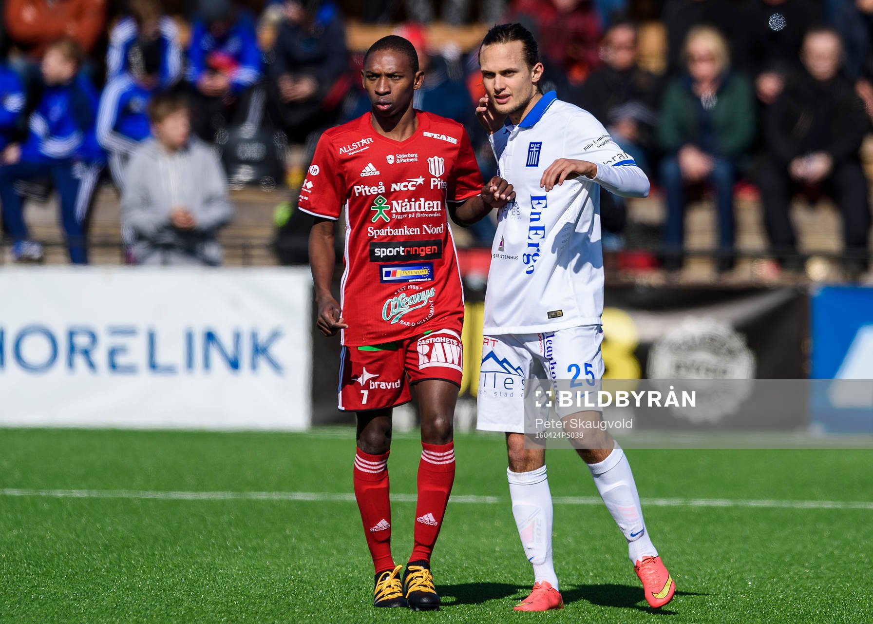 s Akeil Barrett och Akropolis Linus Smedjegården