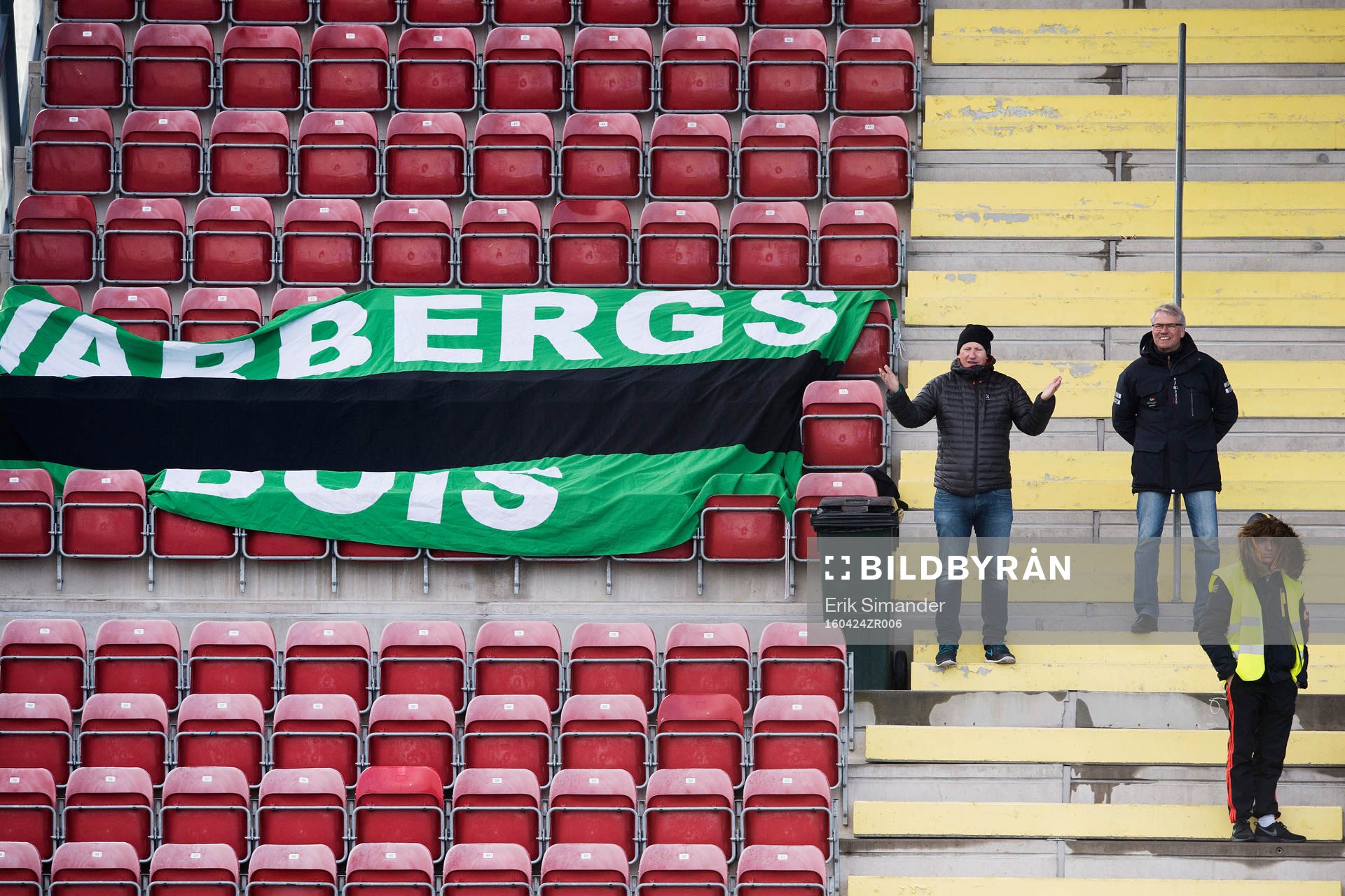 Två Varbergs-supportrar