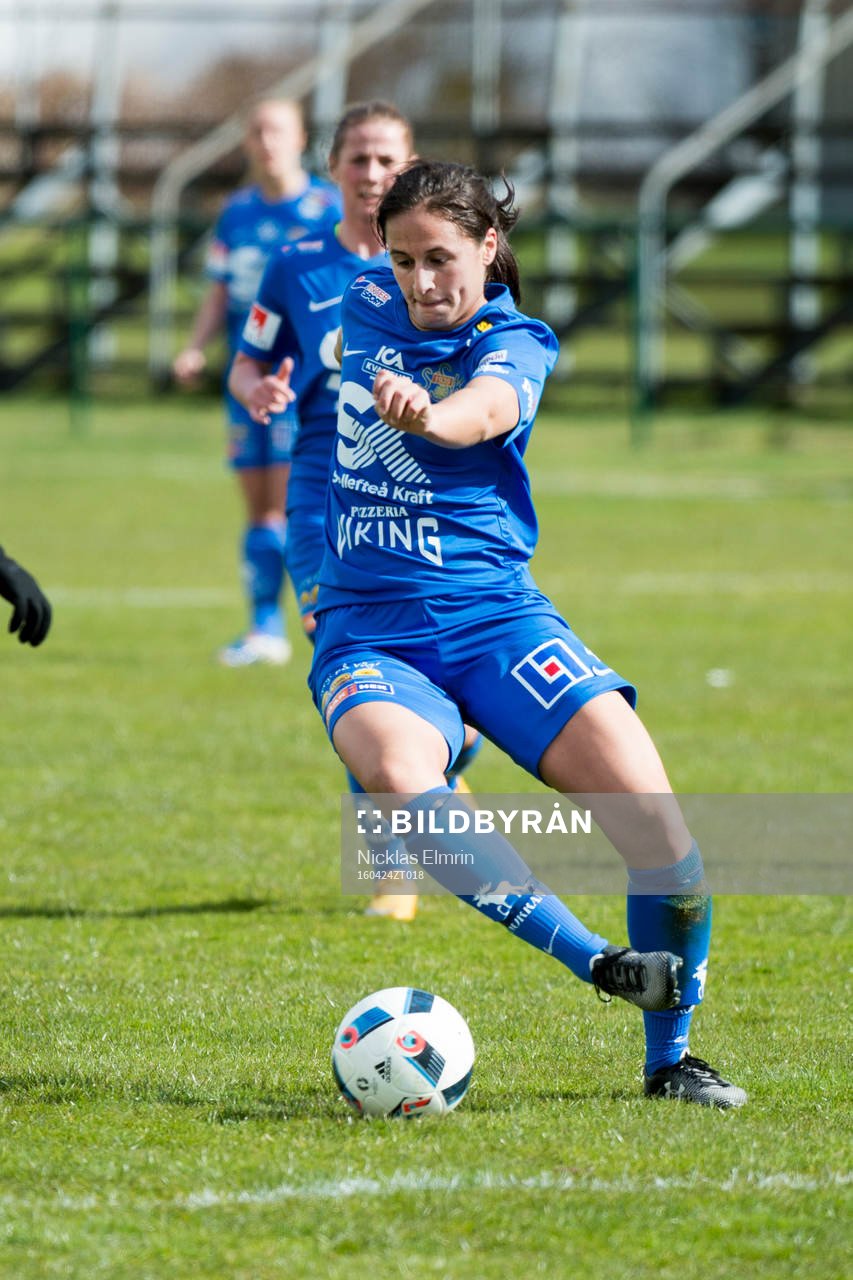 Sunnanås Taylor Leach  fotbollsmatchen i Elitettan mellan