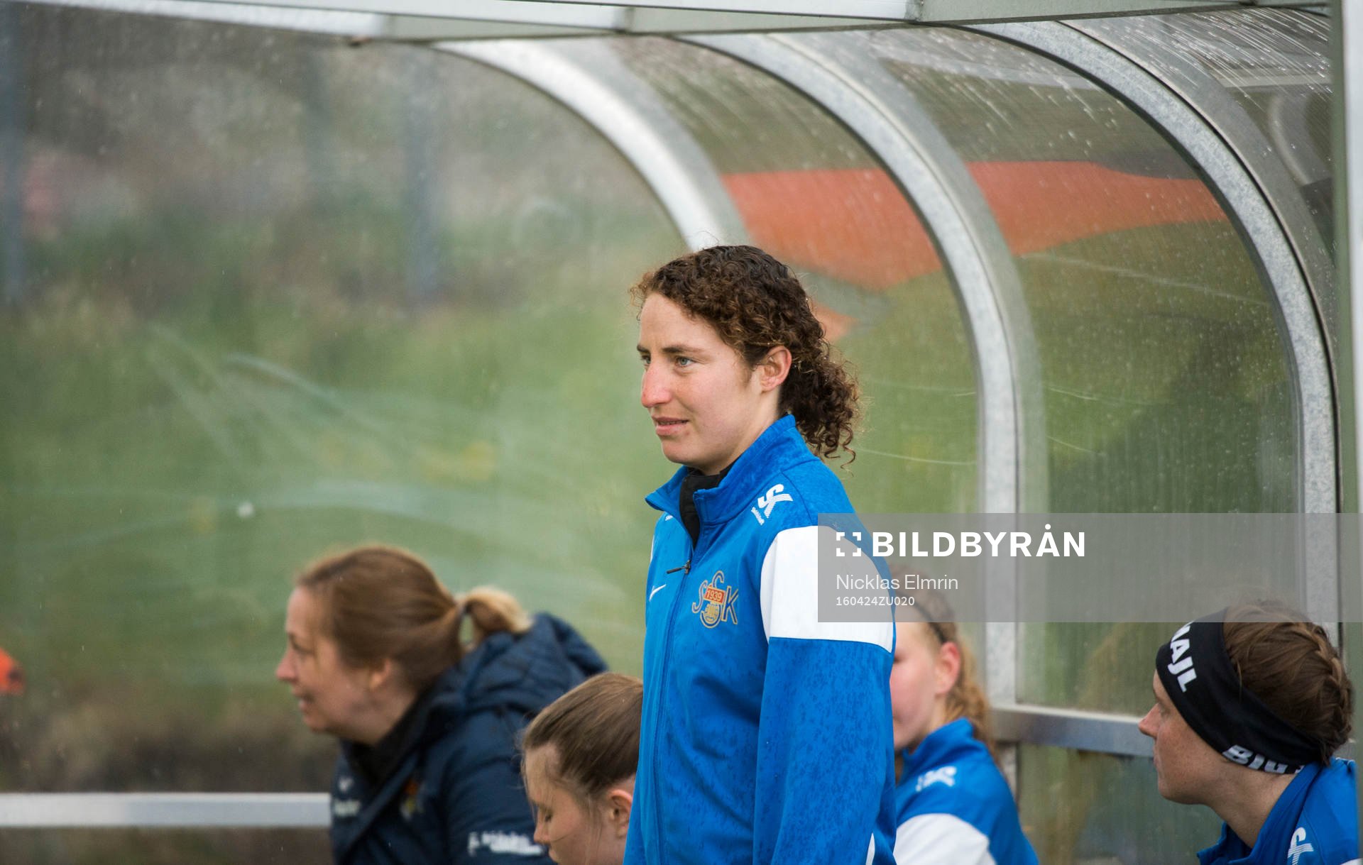 Sunnanås tränare Jackie Bachteler fotbollsmatchen i