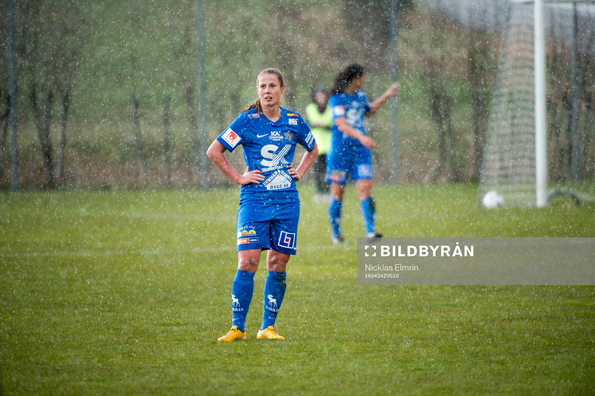 Sunnanås Olivia Holm fotbollsmatchen i Elitettan mellan