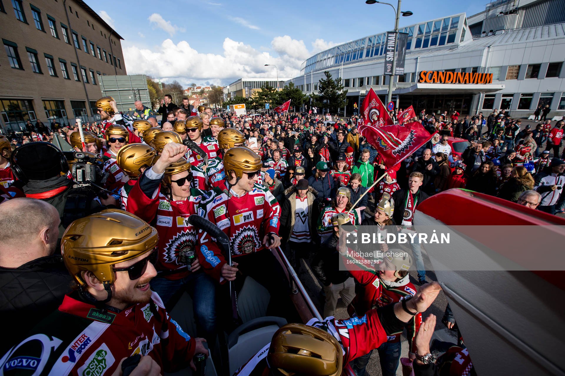 Frölunda på guldbussen, fr.v. Pontus Widerström, Anton