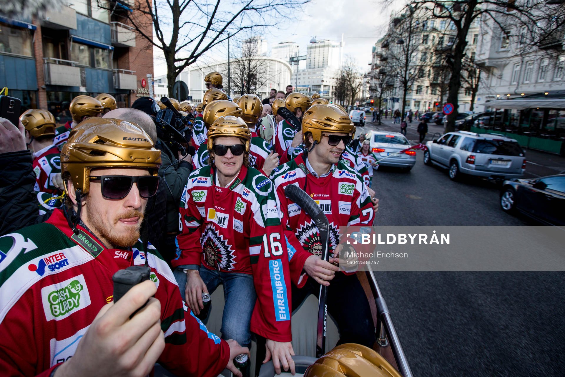 Frölunda på guldbussen, fr.v. Pontus Widerström, Anton