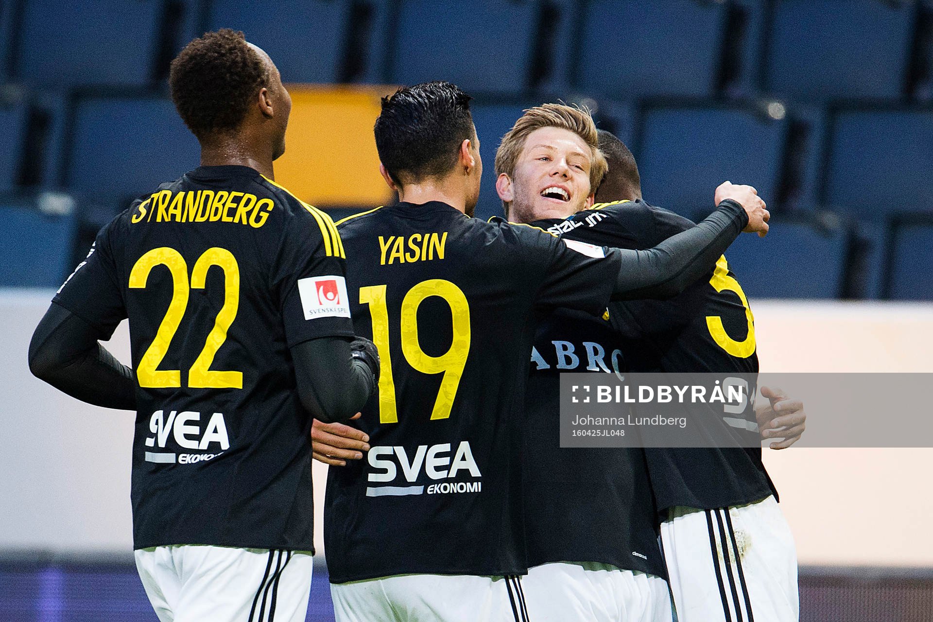 AIK:s Anton Jönsson Salétros kramas om av Carlos Strandberg, Alexander Isak och Ahmed Yasin efter att han har gjort 2-1 under fotbollsmatchen i Allsvenskan mellan AIK och Elfsborg den 25 april 2016 i Stockholm.
