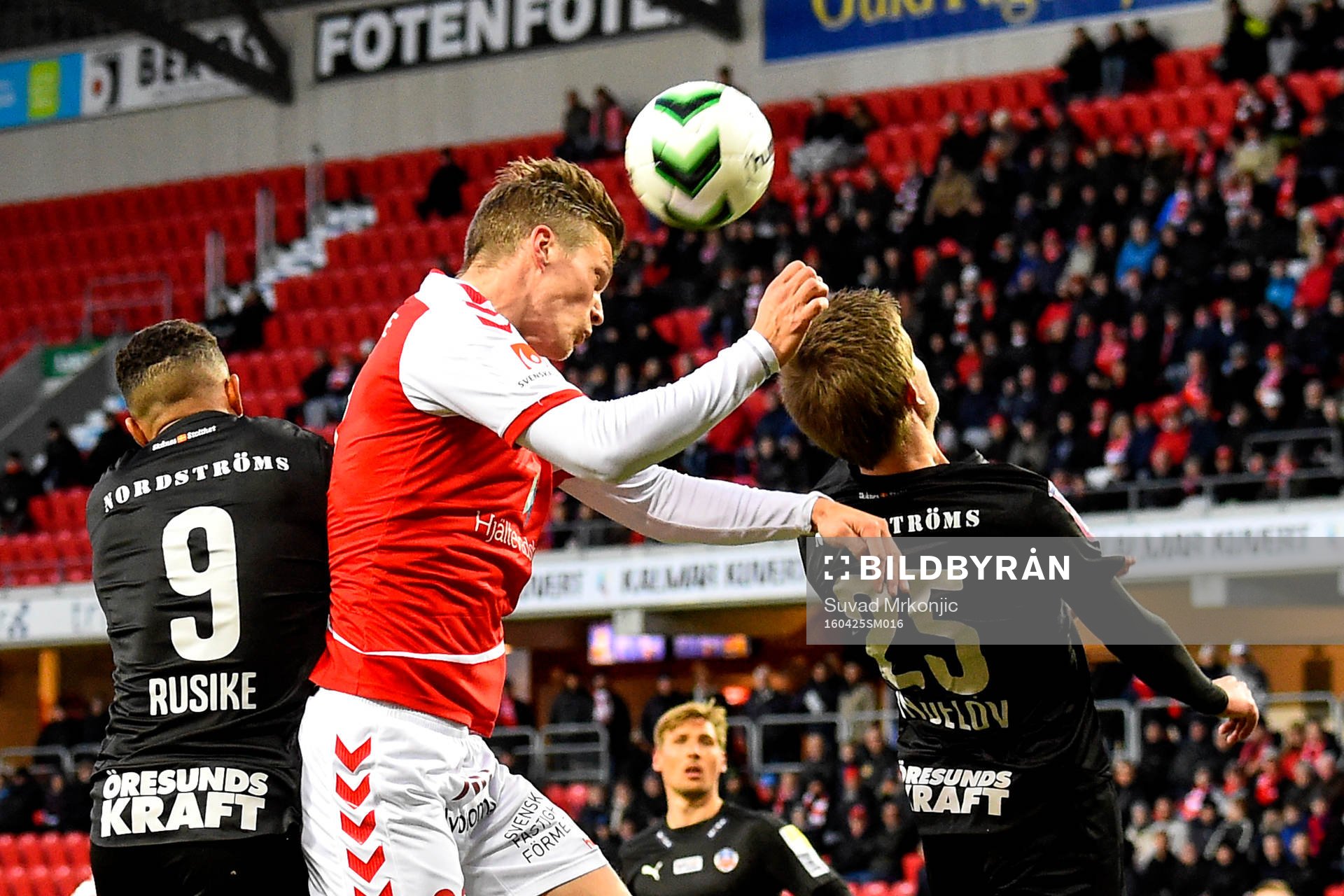 Kalmars Viktor Elm och Helsingborgs Matthew Rusike och