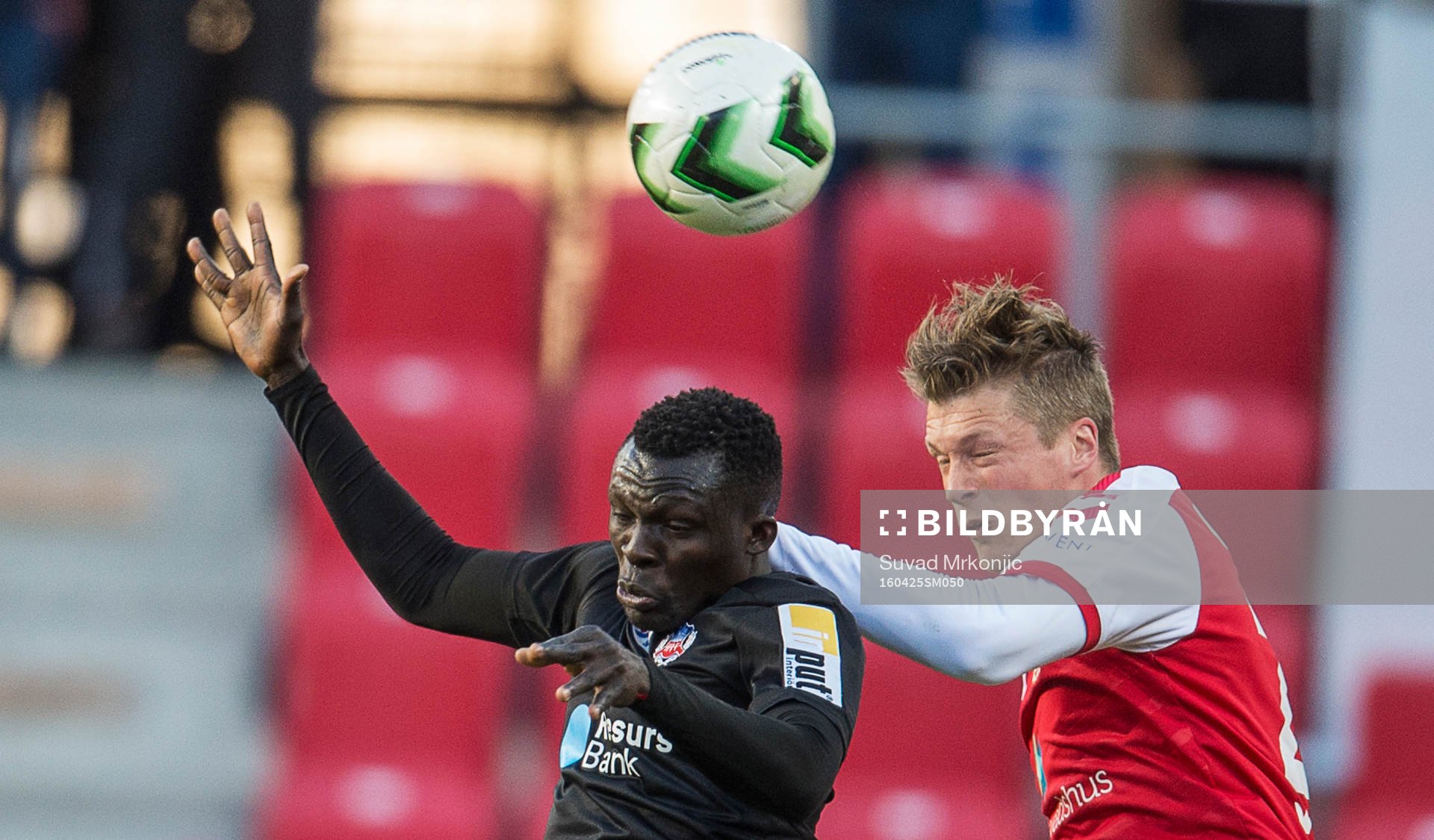 Kalmars Viktor Elm och Helsingborgs Lalawélé Atakora