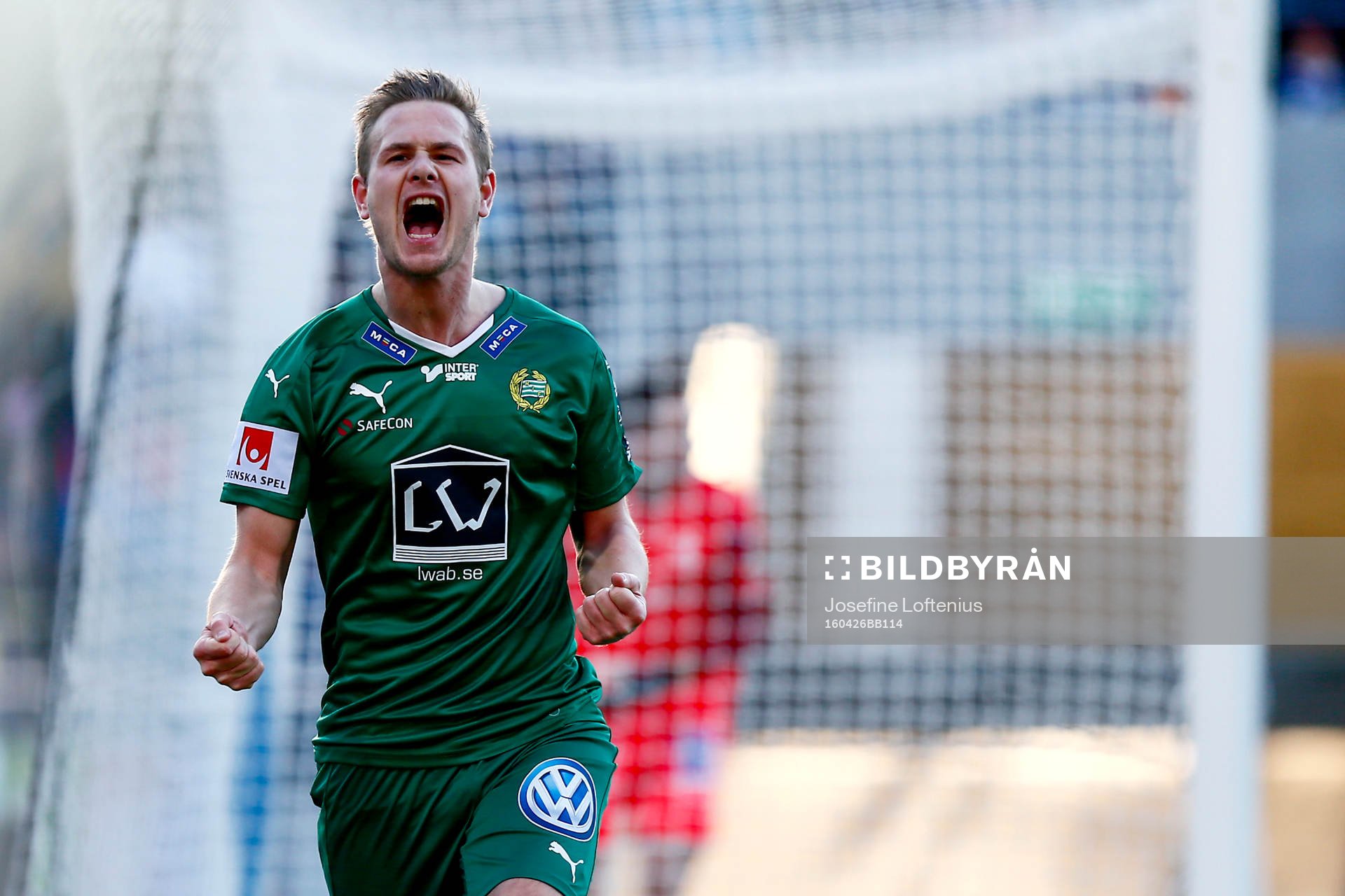 Hammarbys Erik Israelsson jublar