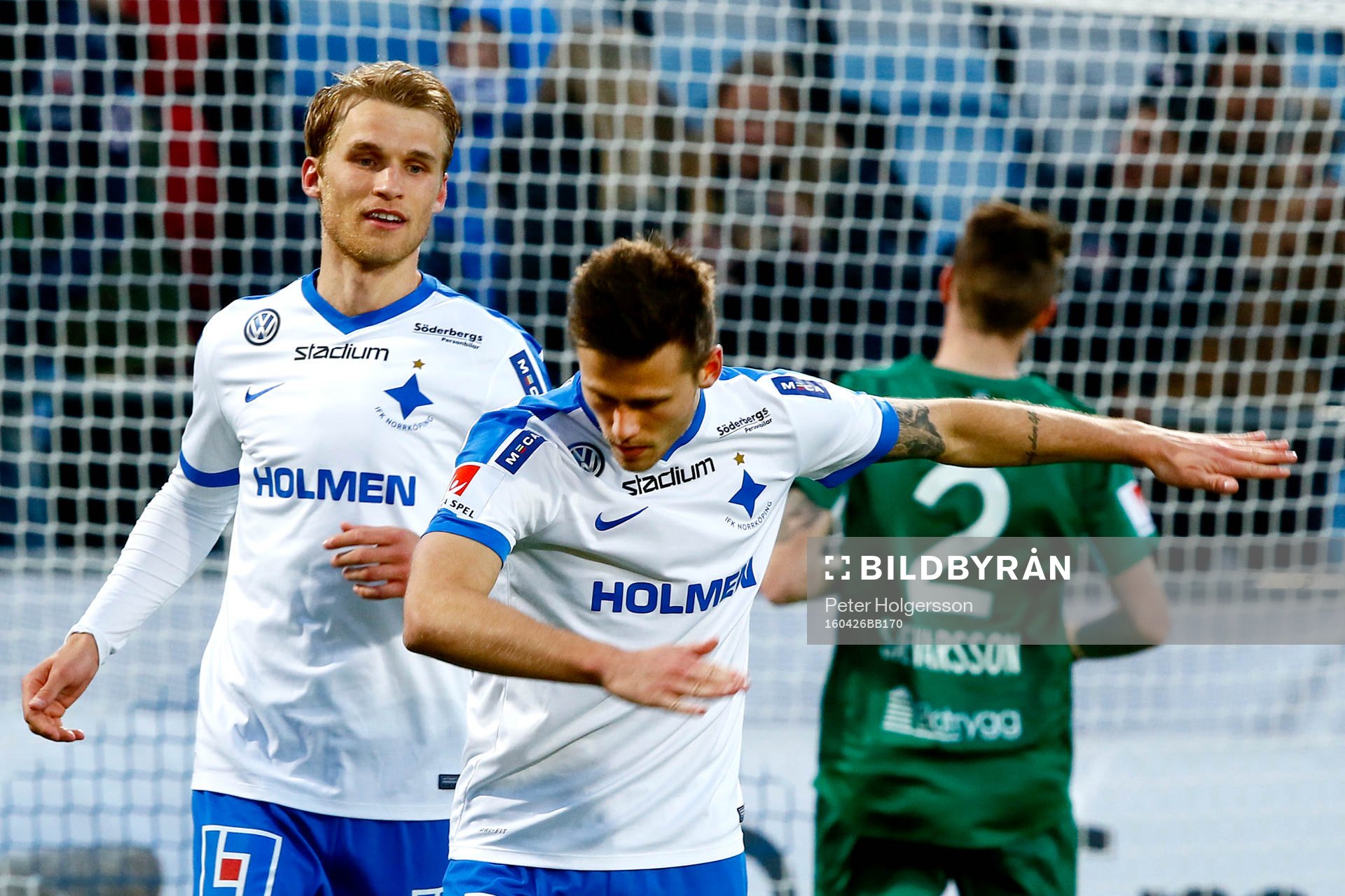 Norrköpings Arnor Traustason jublar