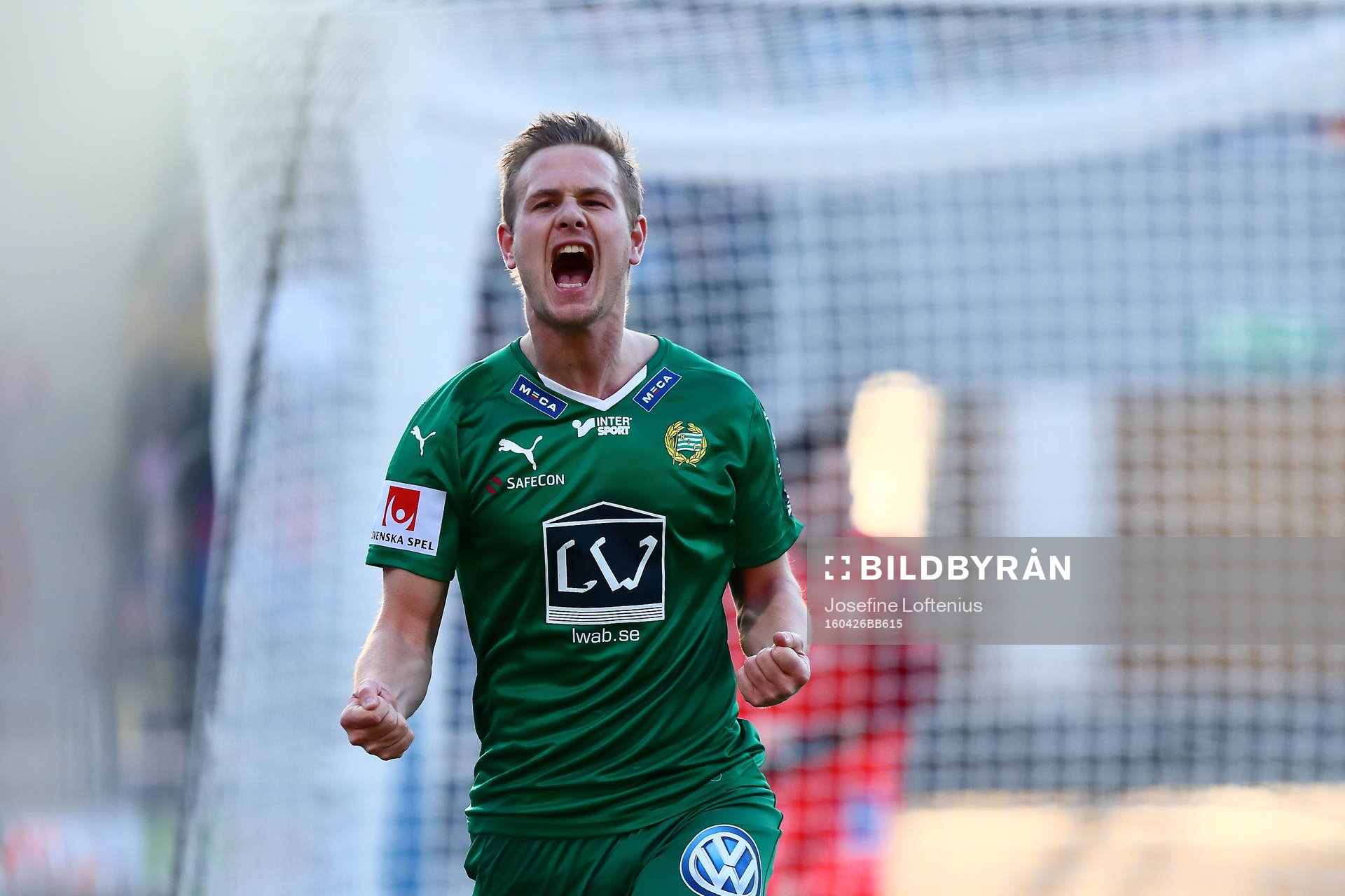 Hammarbys Erik Israelsson jublar