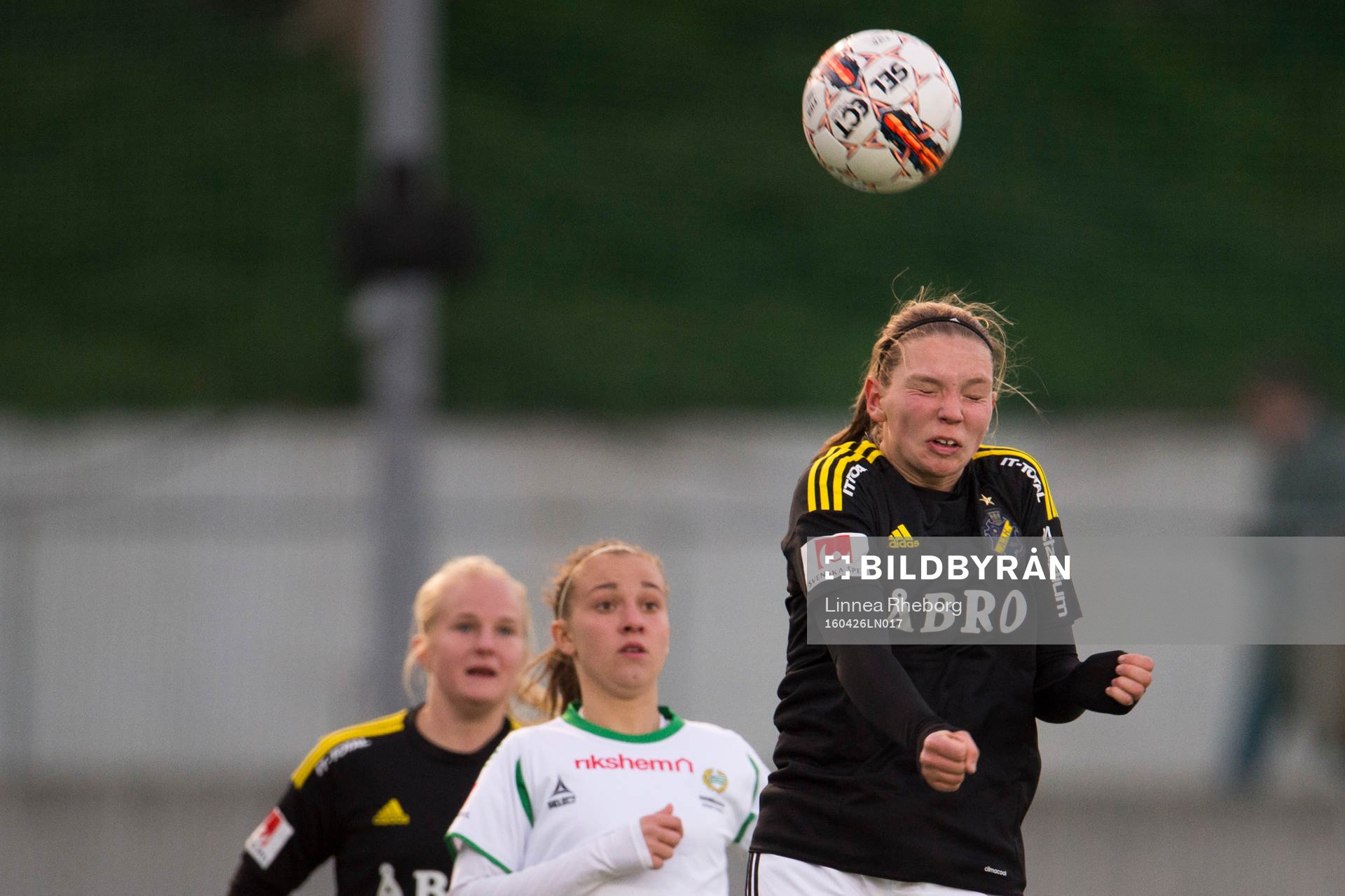 s Emelie Johansson nickar