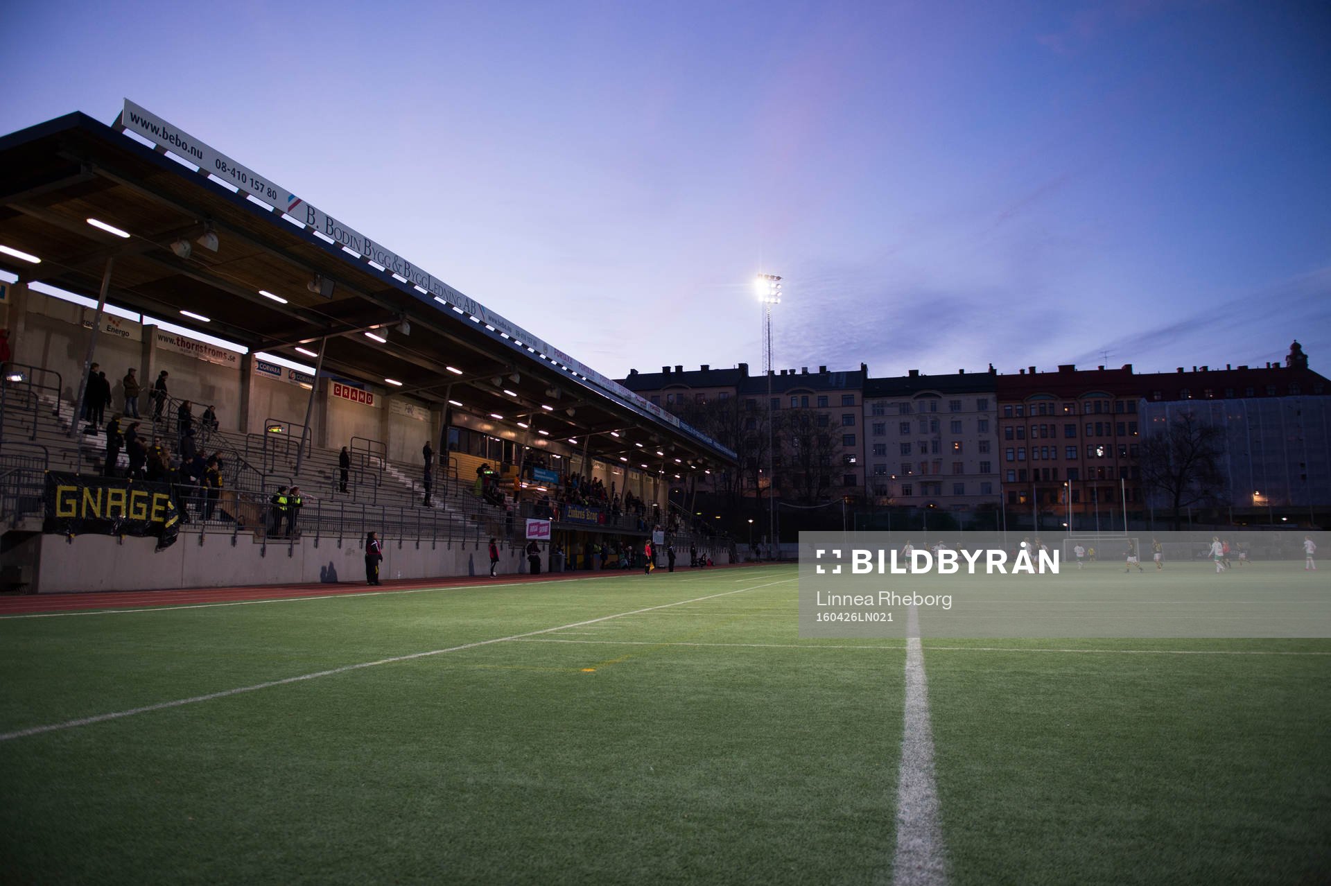 Zinkensdamms IP i skymning