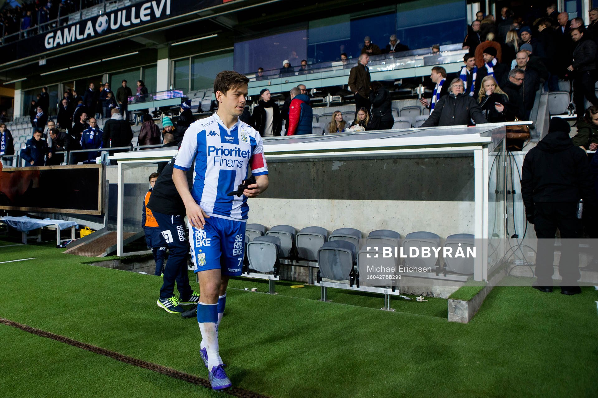 IFK Göteborgs Mads Albeck lämnar deppig planen
