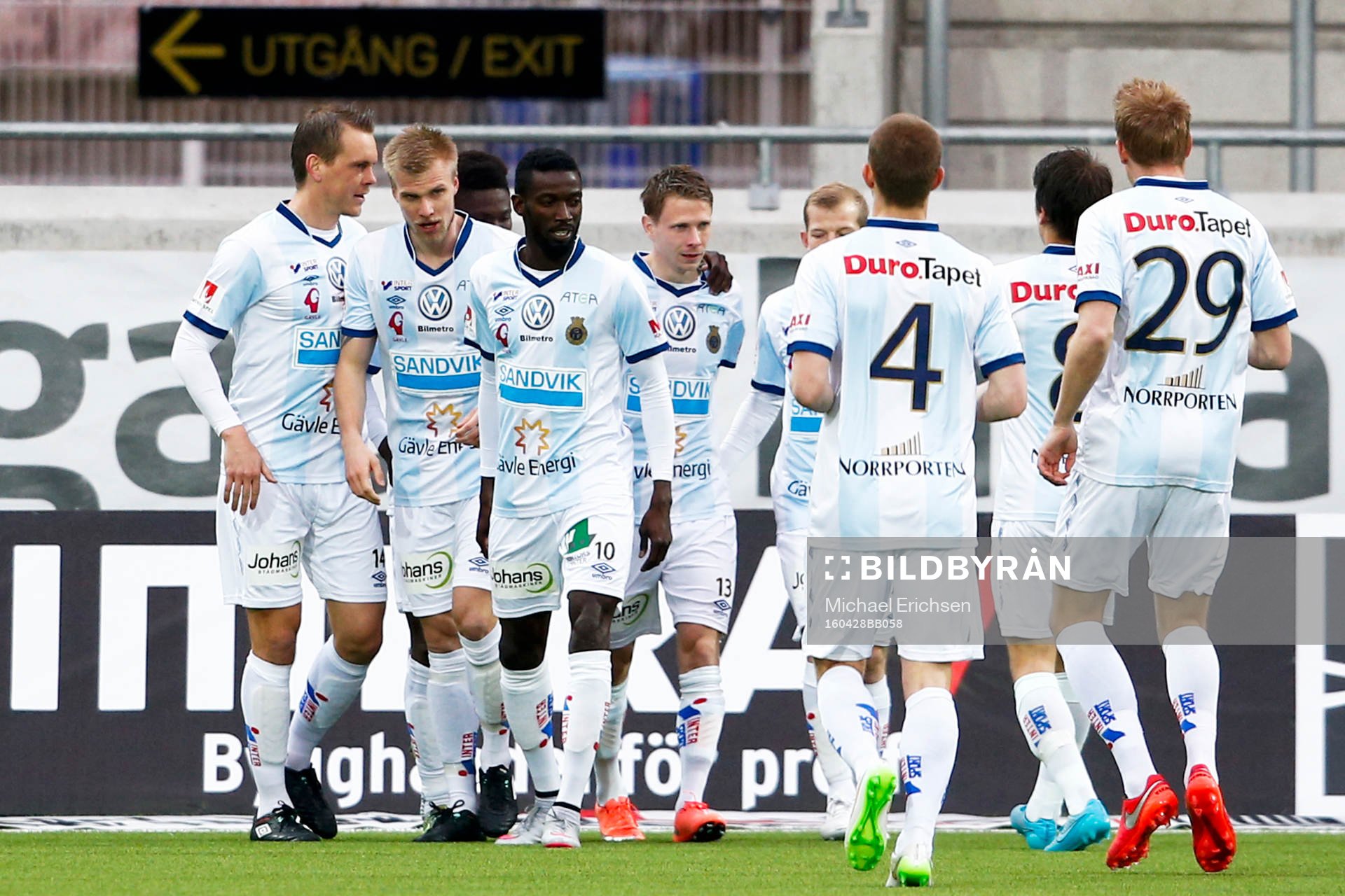 Gefles Johan Bertilsson jublar