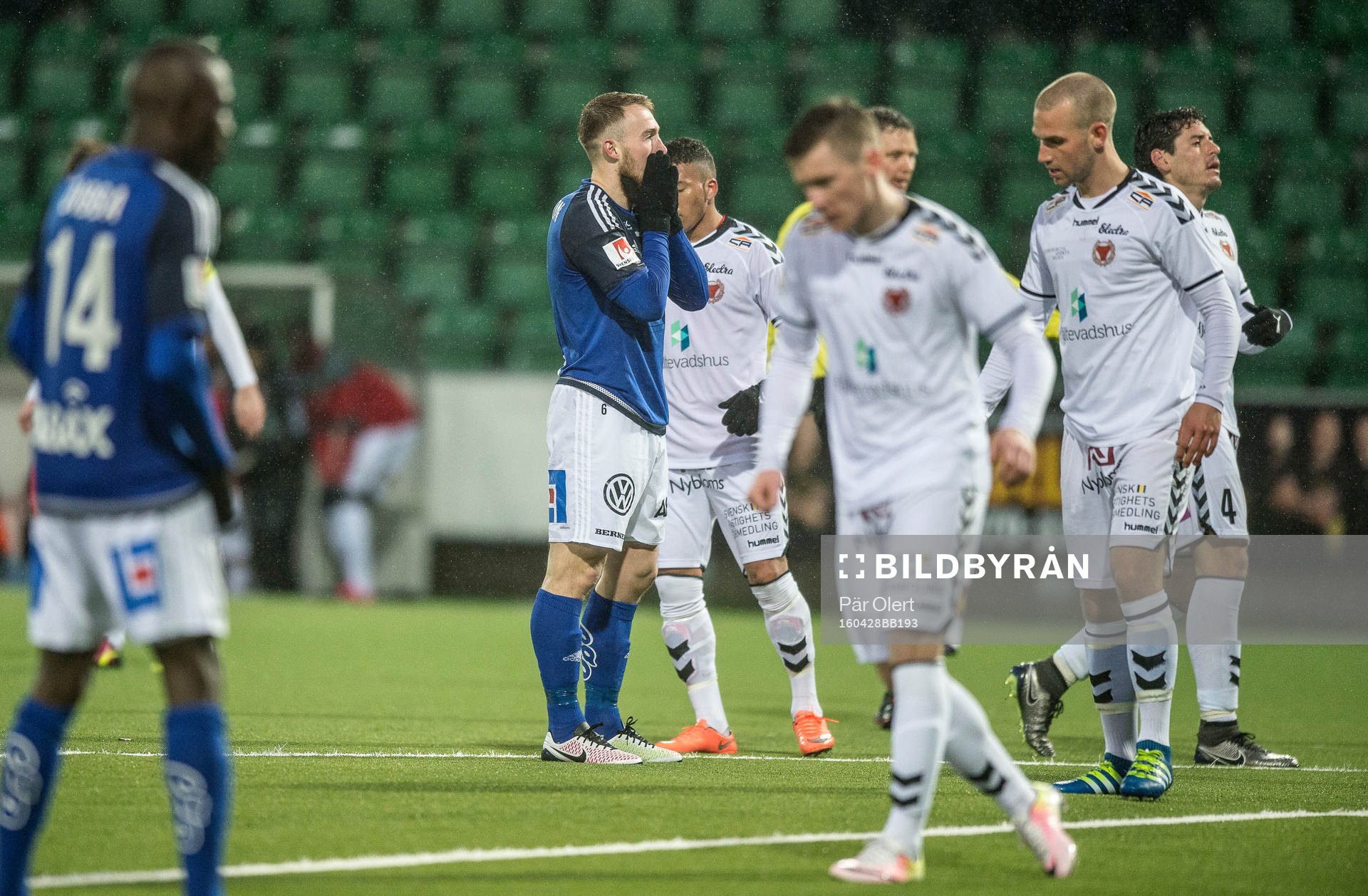 Sundsvalls Runar Sigurjonsson deppar