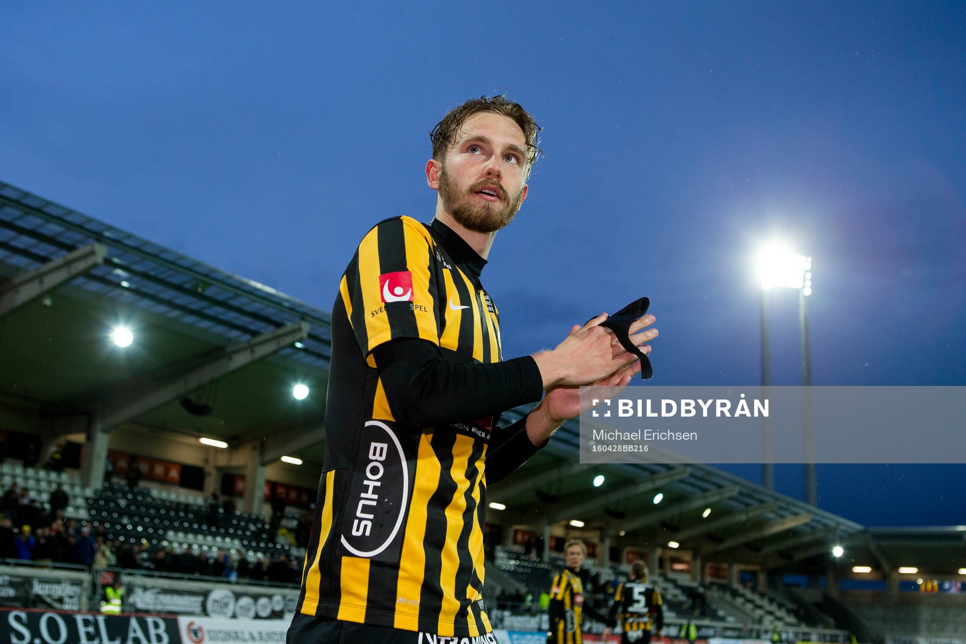 Häckens Simon Sandberg glad
