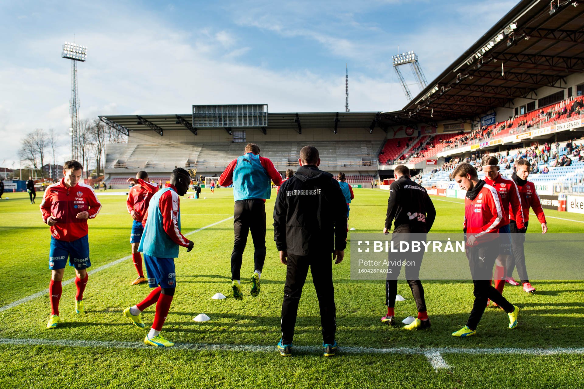Helsingborgs spelare värmer