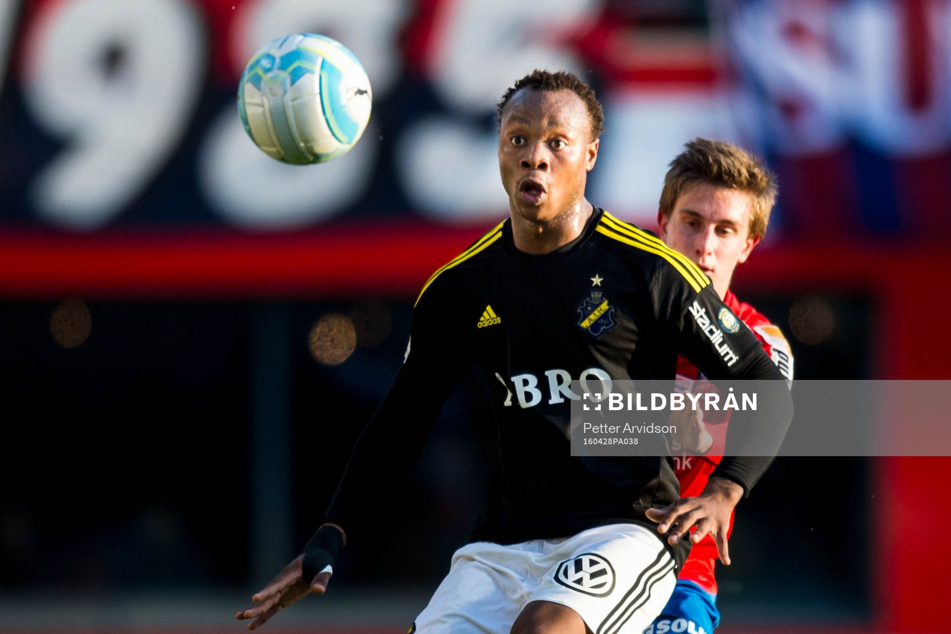 s Carlos Strandberg och Helsingborgs Felix Bindelöv